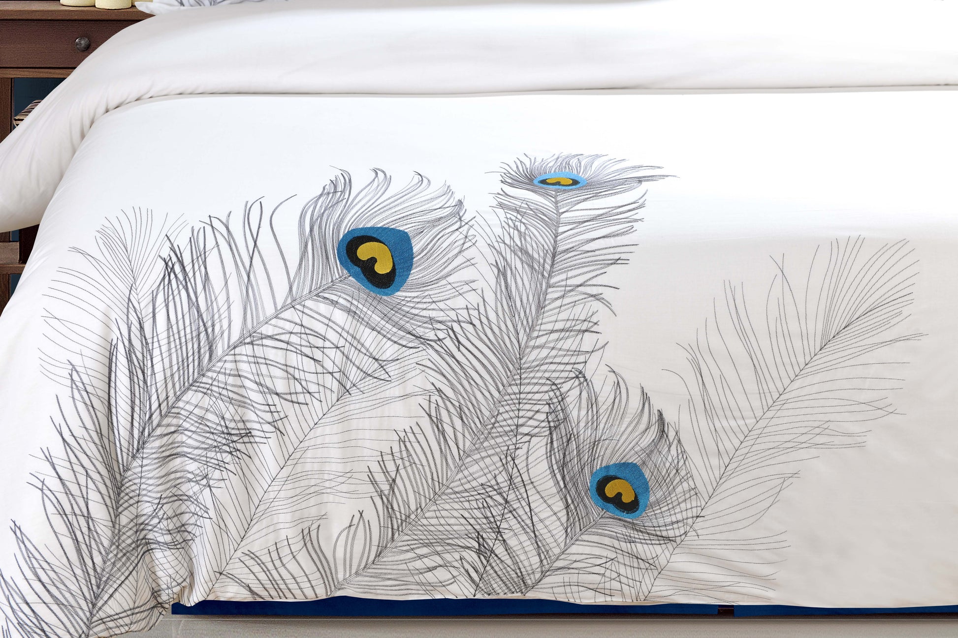 Embroidered Peacock Cotton Duvet Cover Set - Silver