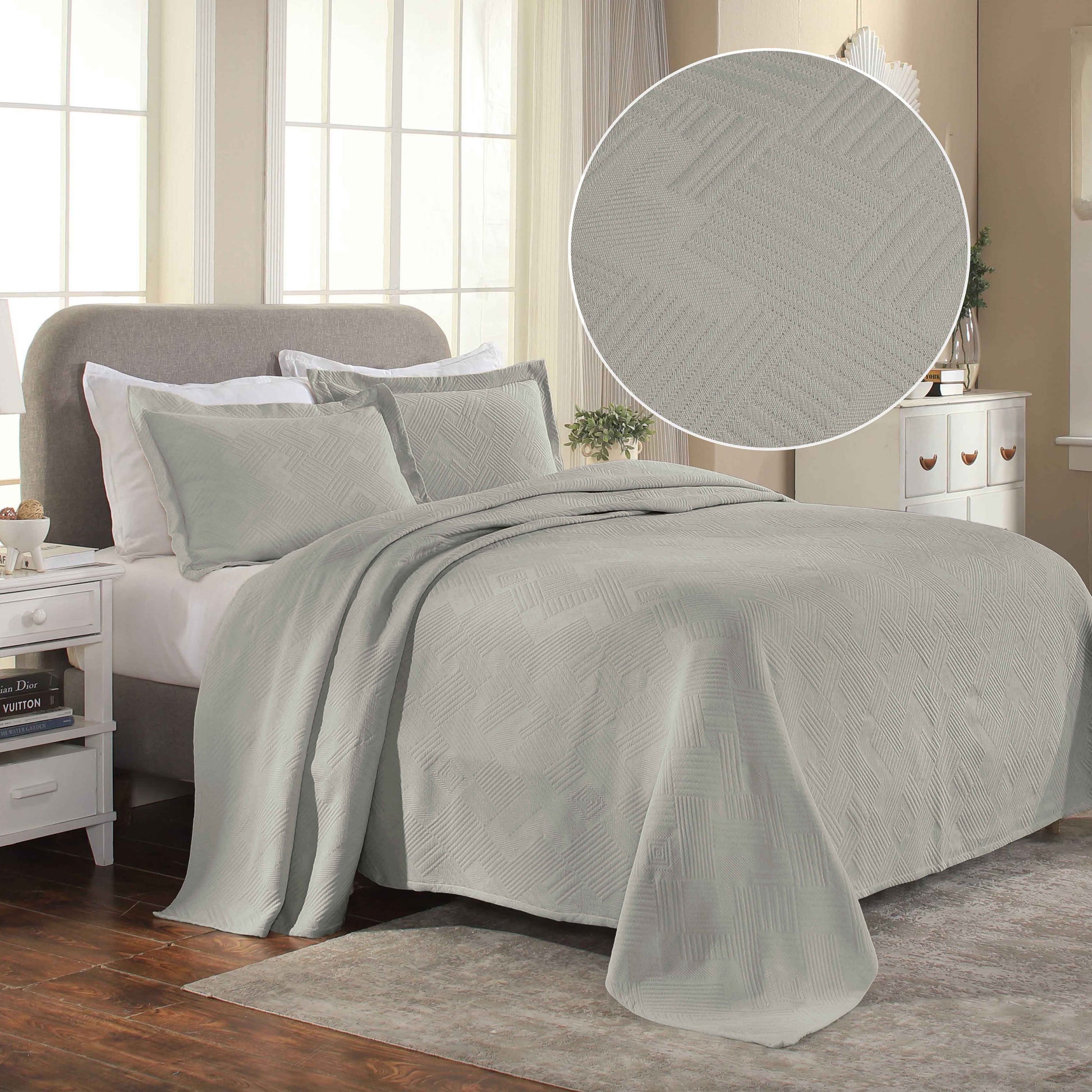 Cotton Jacquard Matelassé Scalloped Geometric Fret Bedspread Set - Platinum