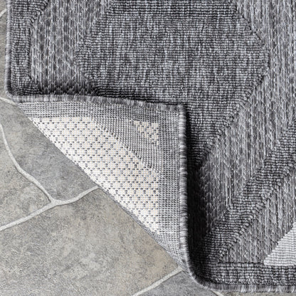 Superior Daelyn Modern Diamond Lattice Indoor/Outdoor Area Rug - Grey