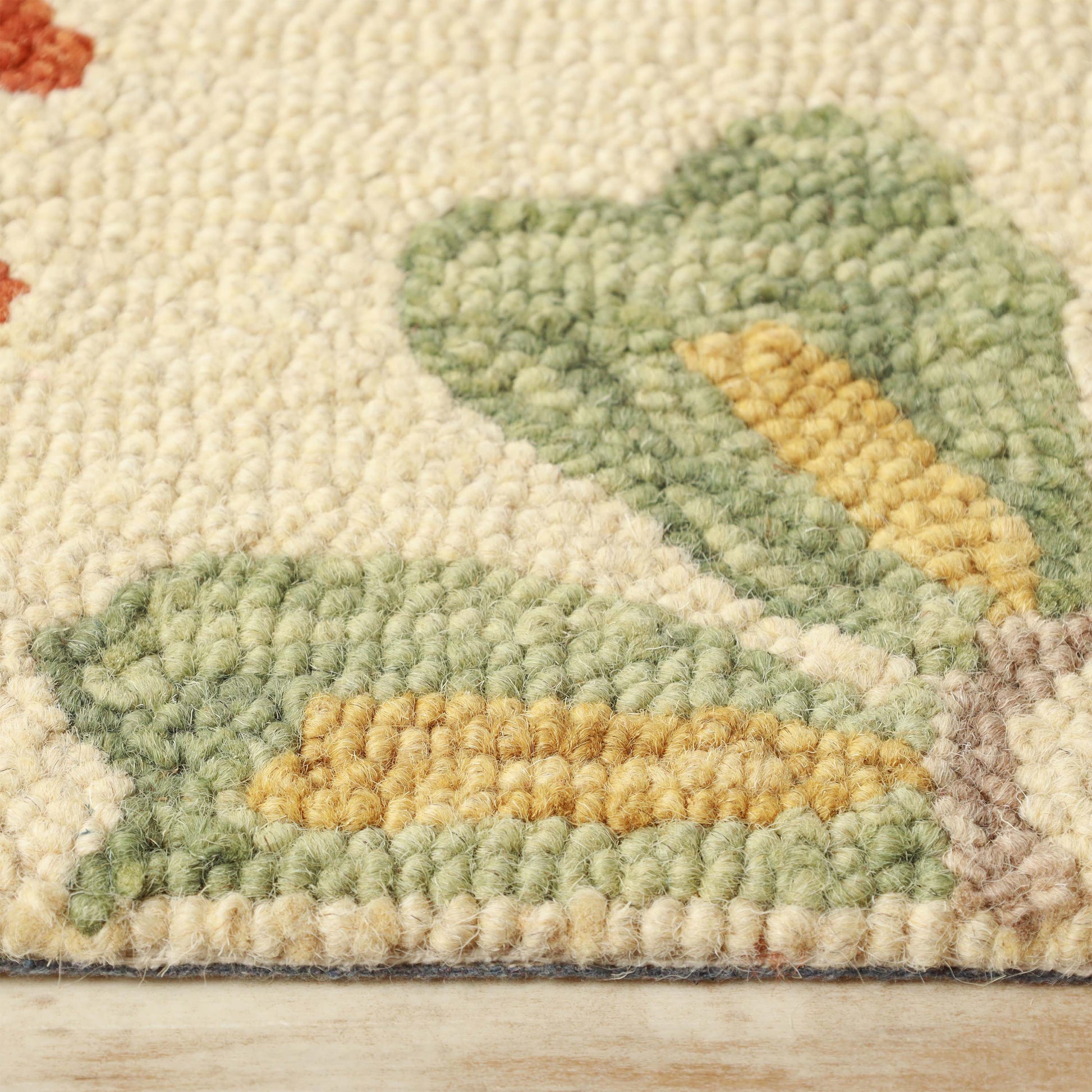Superior Floral Medallion Hand-Tufted Handmade Wool Indoor Area Rug - Cream