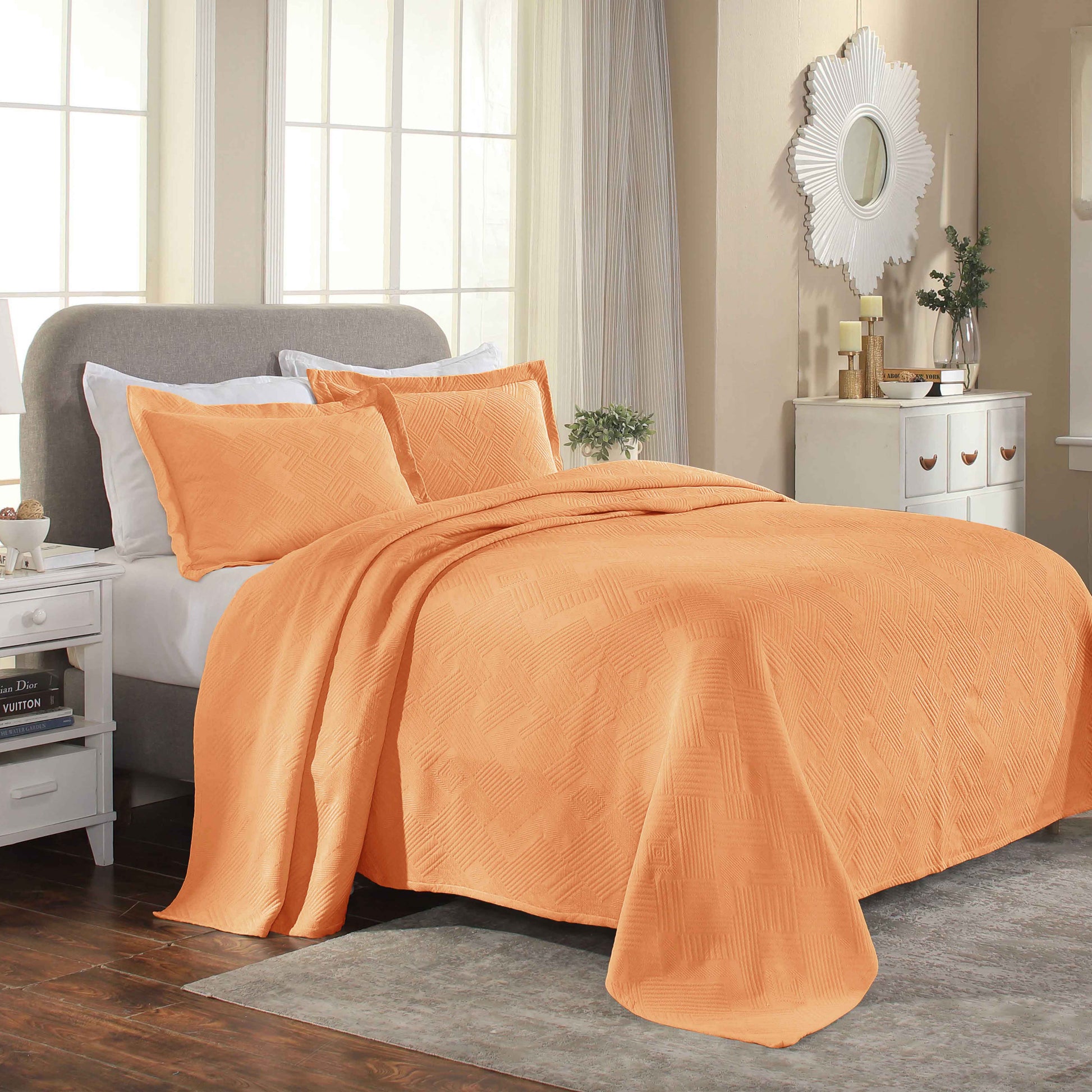 Cotton Jacquard Matelassé Scalloped Geometric Fret Bedspread Set - Salmon