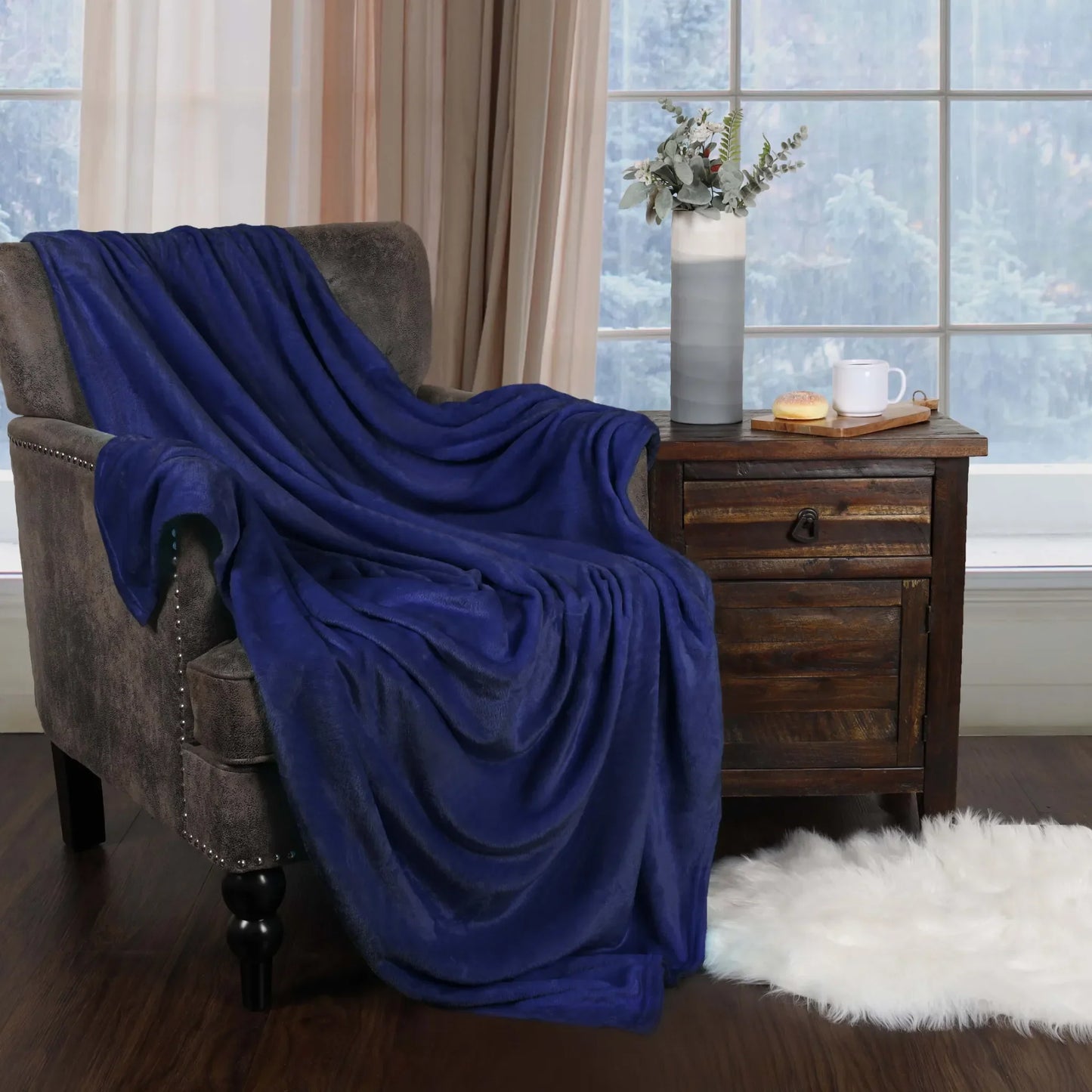 Fleece Plush Medium Weight Fluffy Soft Decorative Blanket Or Throw