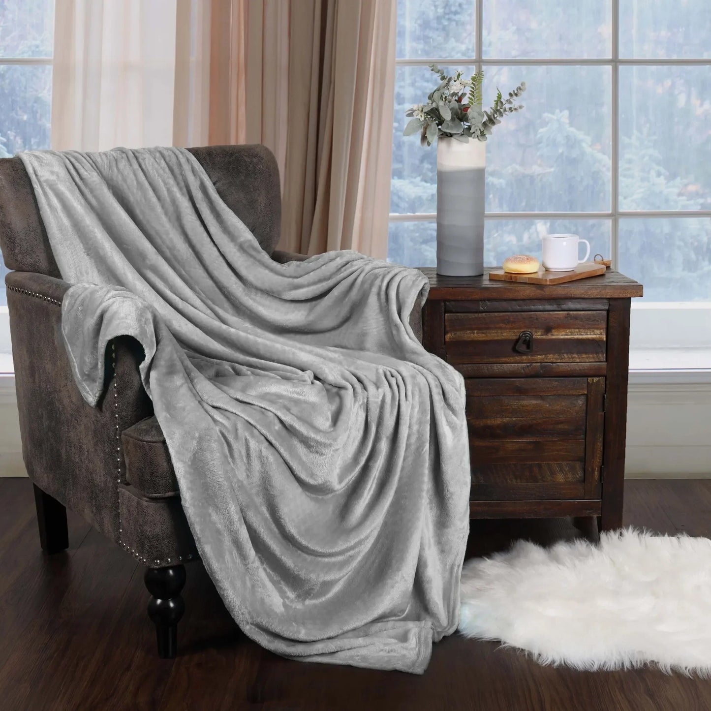 Fleece Plush Medium Weight Fluffy Soft Decorative Blanket Or Throw