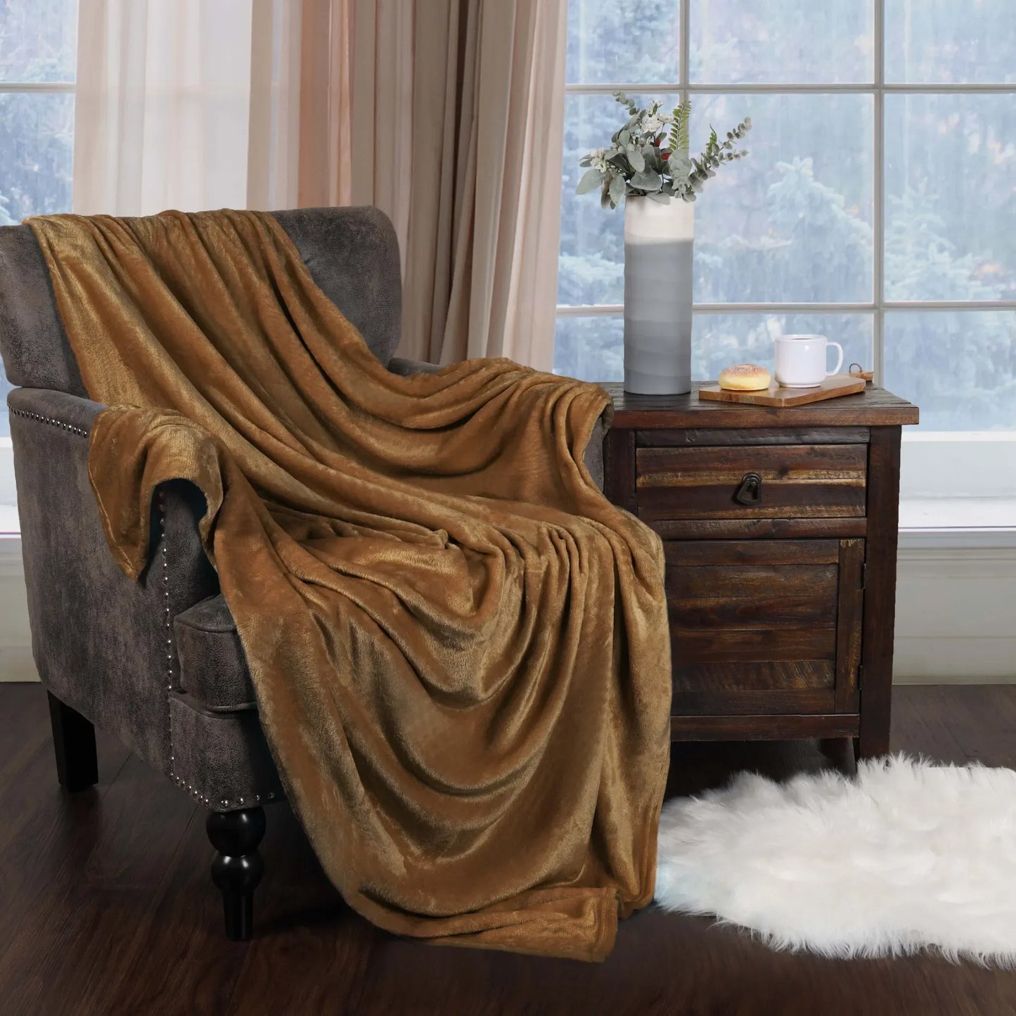 Fleece Plush Medium Weight Fluffy Soft Decorative Blanket Or Throw