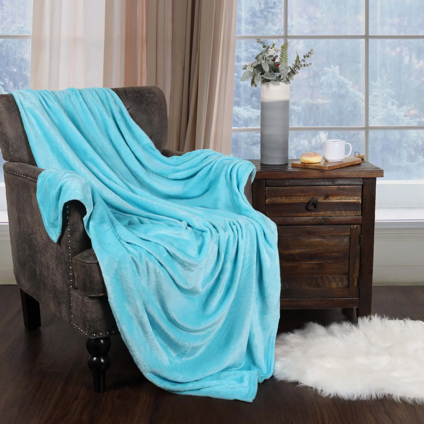 Fleece Plush Medium Weight Fluffy Soft Decorative Blanket Or Throw