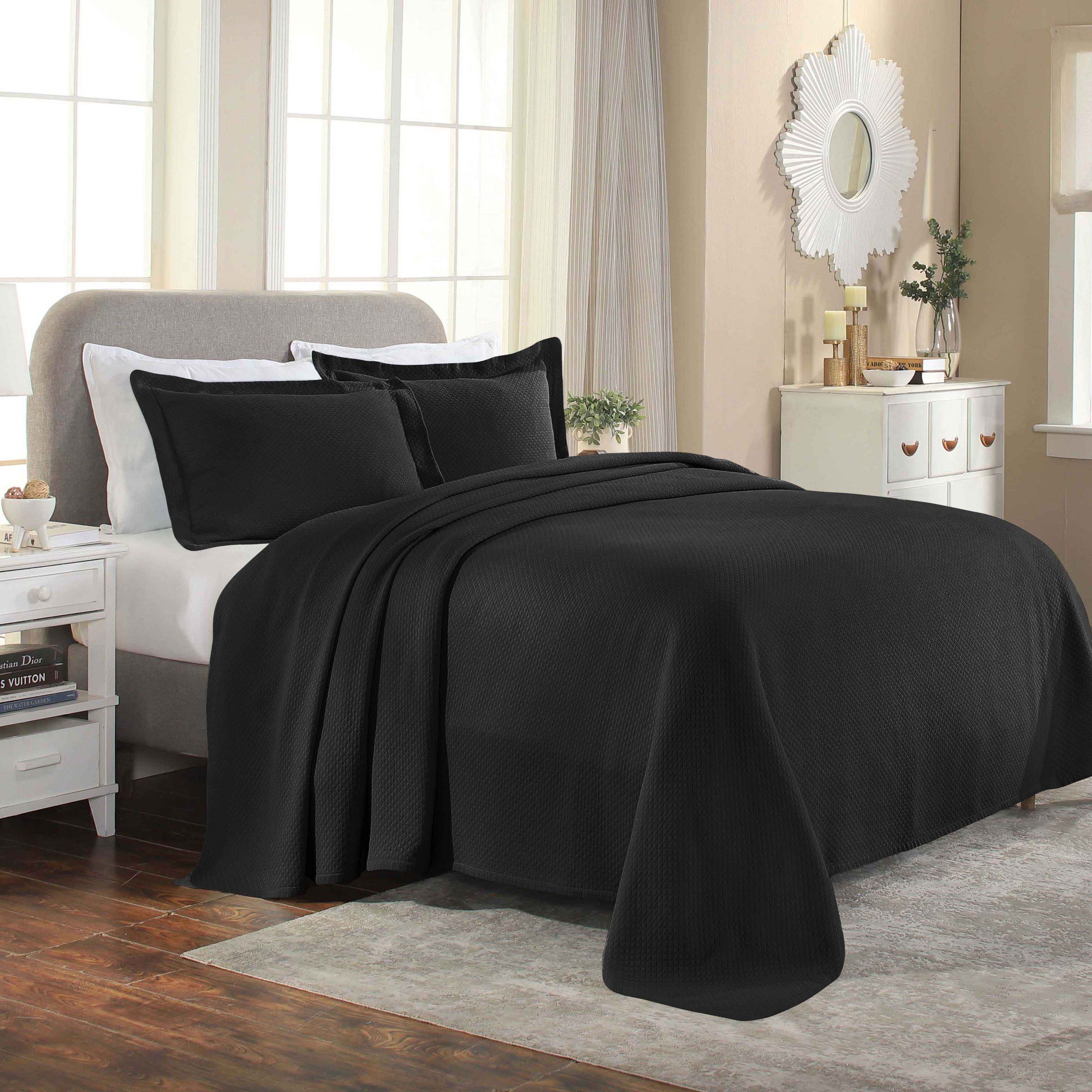 Solitaire Jacquard Matelassé Cotton Diamond Solitaire Bedspread Set - Black