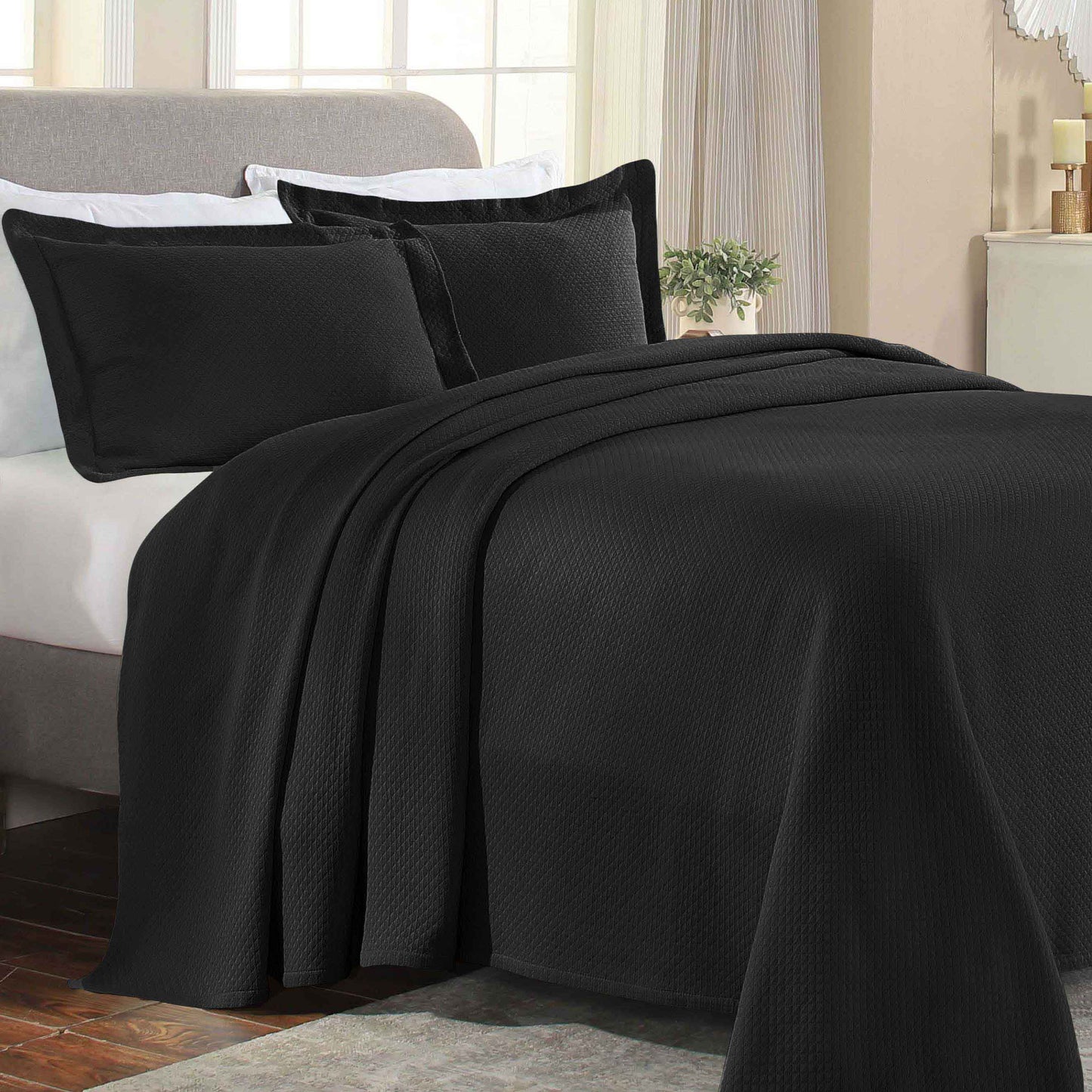 Solitaire Jacquard Matelassé Cotton Diamond Solitaire Bedspread Set - Black