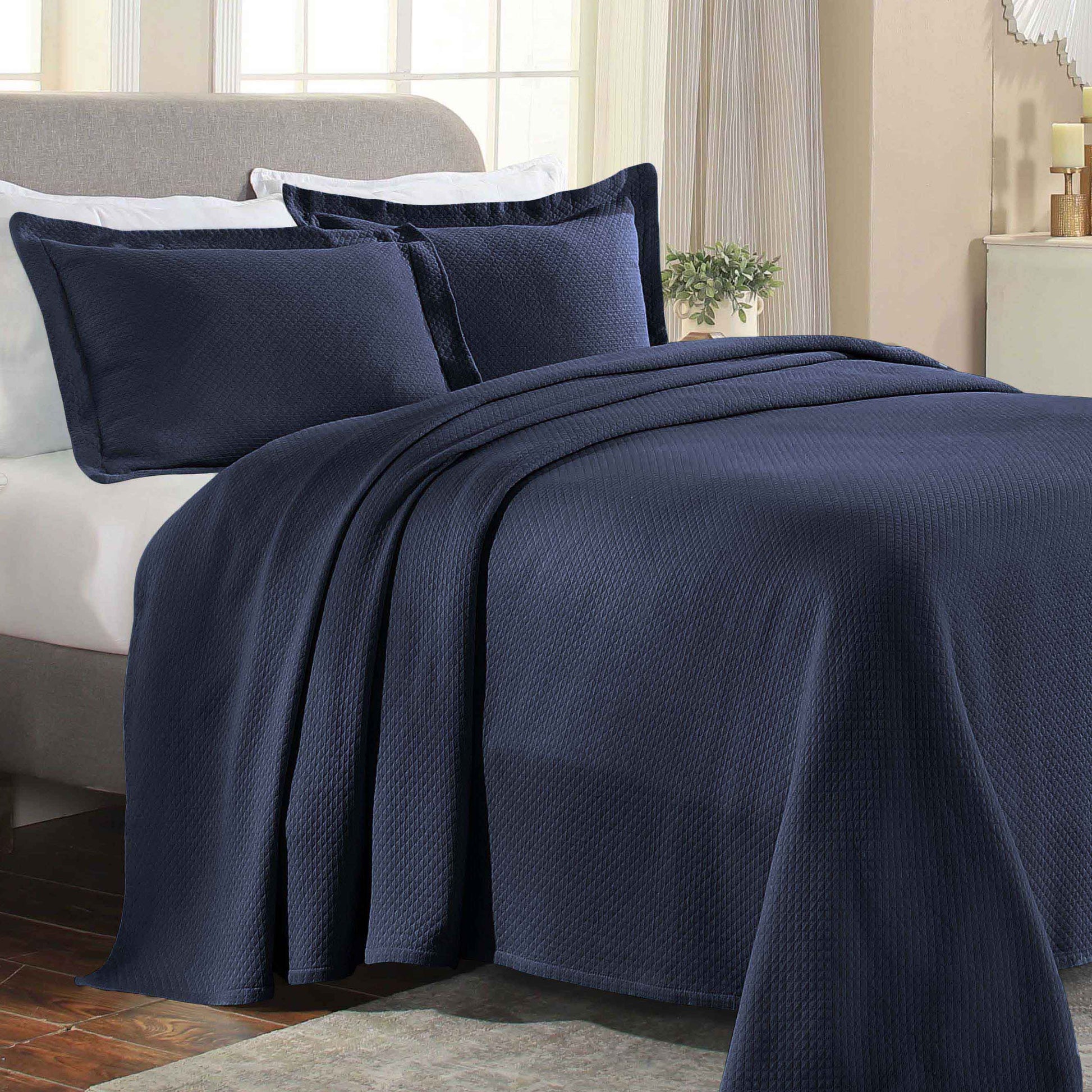 Solitaire Jacquard Matelassé Cotton Diamond Solitaire Bedspread Set - Navy Blue