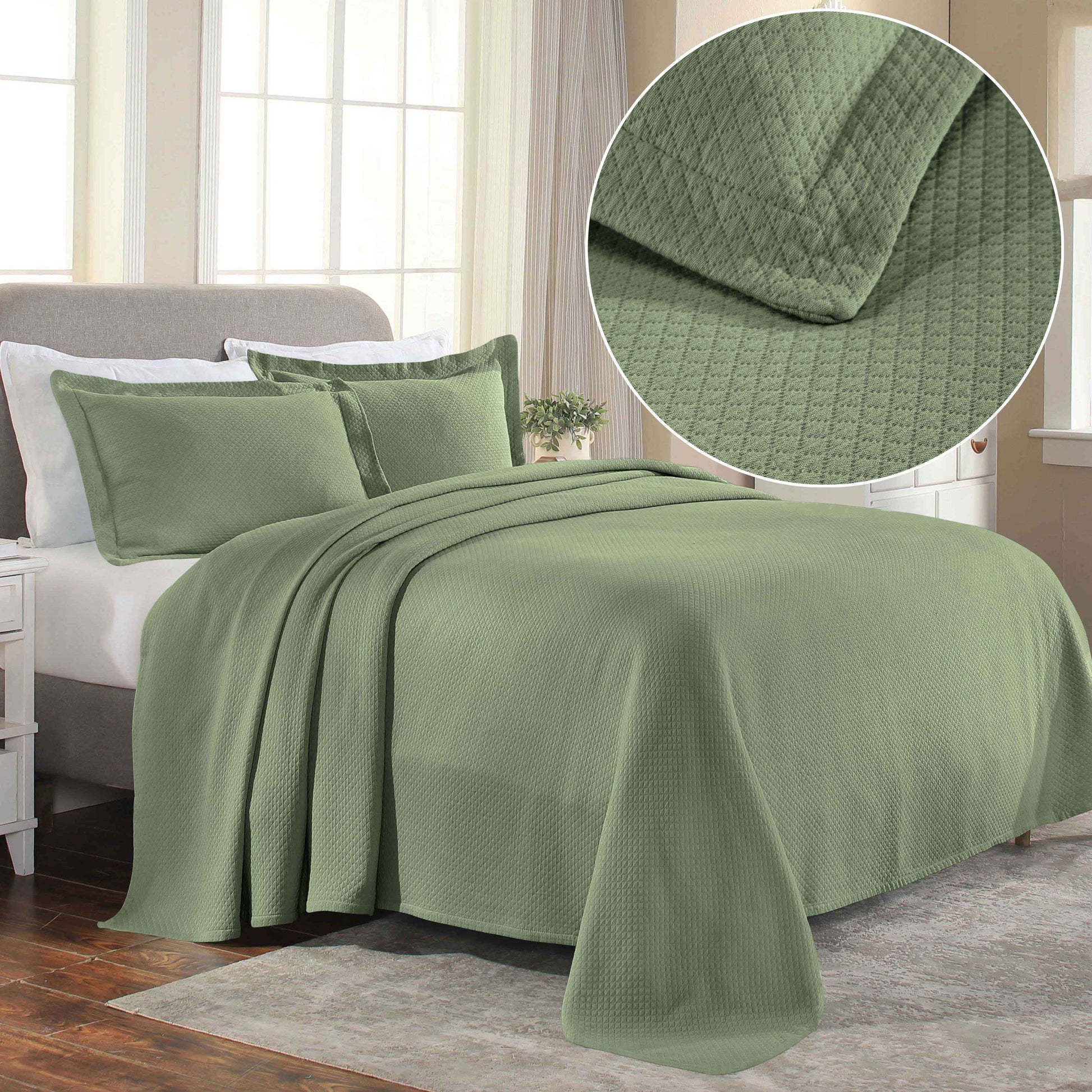 Solitaire Jacquard Matelassé Cotton Diamond Solitaire Bedspread Set - Sage