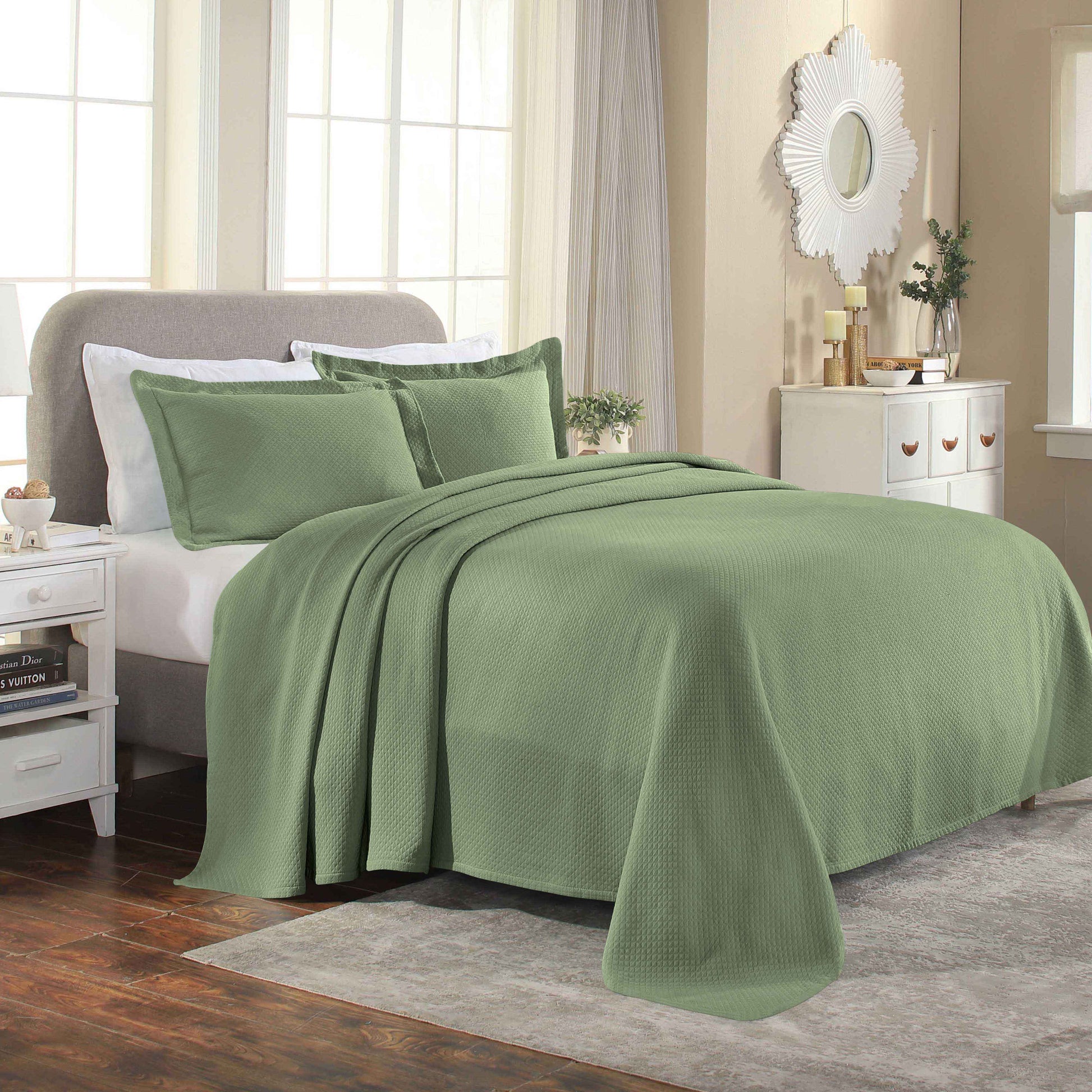 Solitaire Jacquard Matelassé Cotton Diamond Solitaire Bedspread Set - Sage