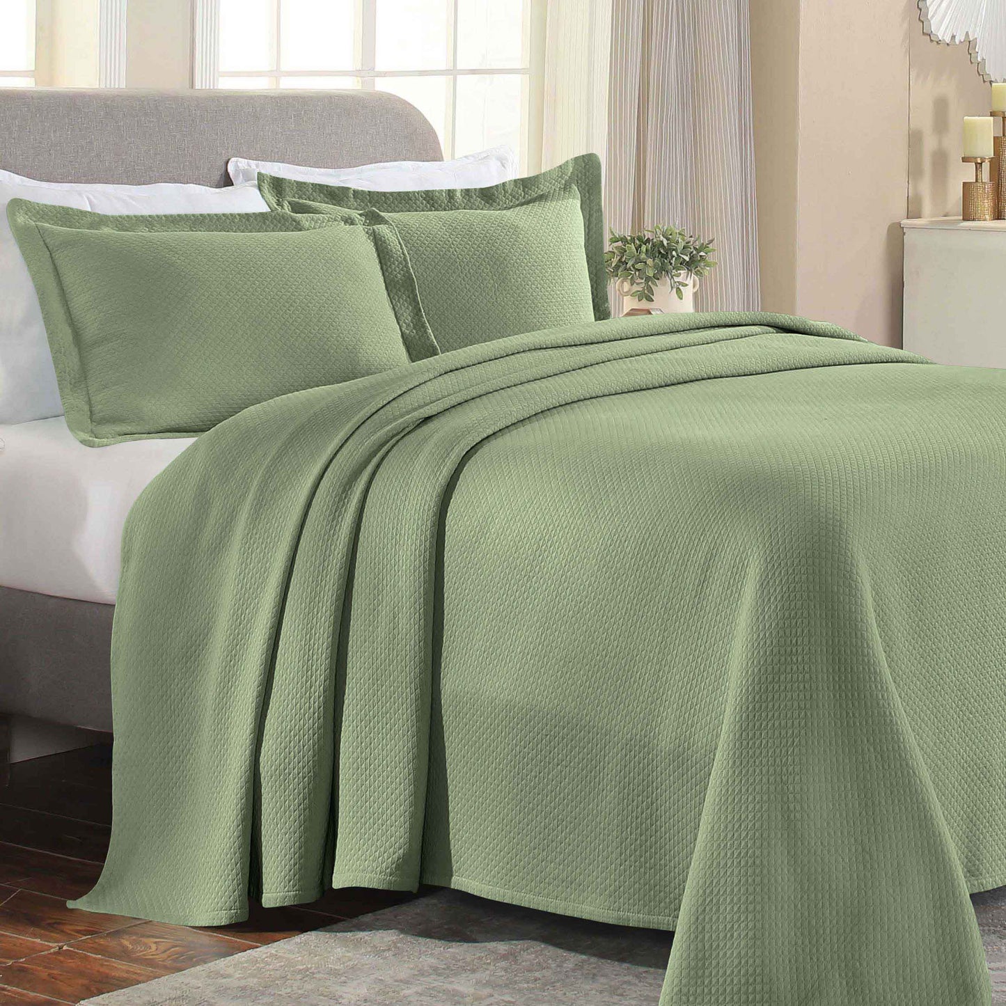 Solitaire Jacquard Matelassé Cotton Diamond Solitaire Bedspread Set - Sage