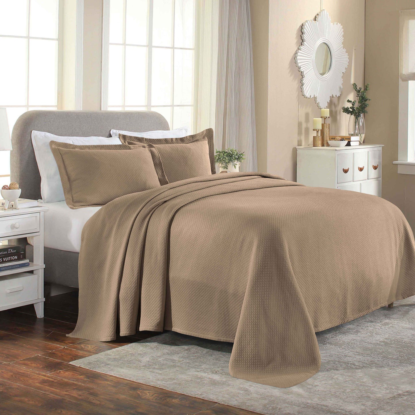 Solitaire Jacquard Matelassé Cotton Diamond Solitaire Bedspread Set - Taupe