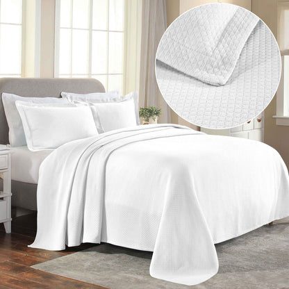 Solitaire Jacquard Matelassé Cotton Diamond Solitaire Bedspread Set - White