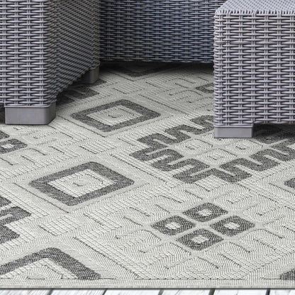 Sterling Modern Geometric Diamonds Indoor/Outdoor Area Rug - Slate