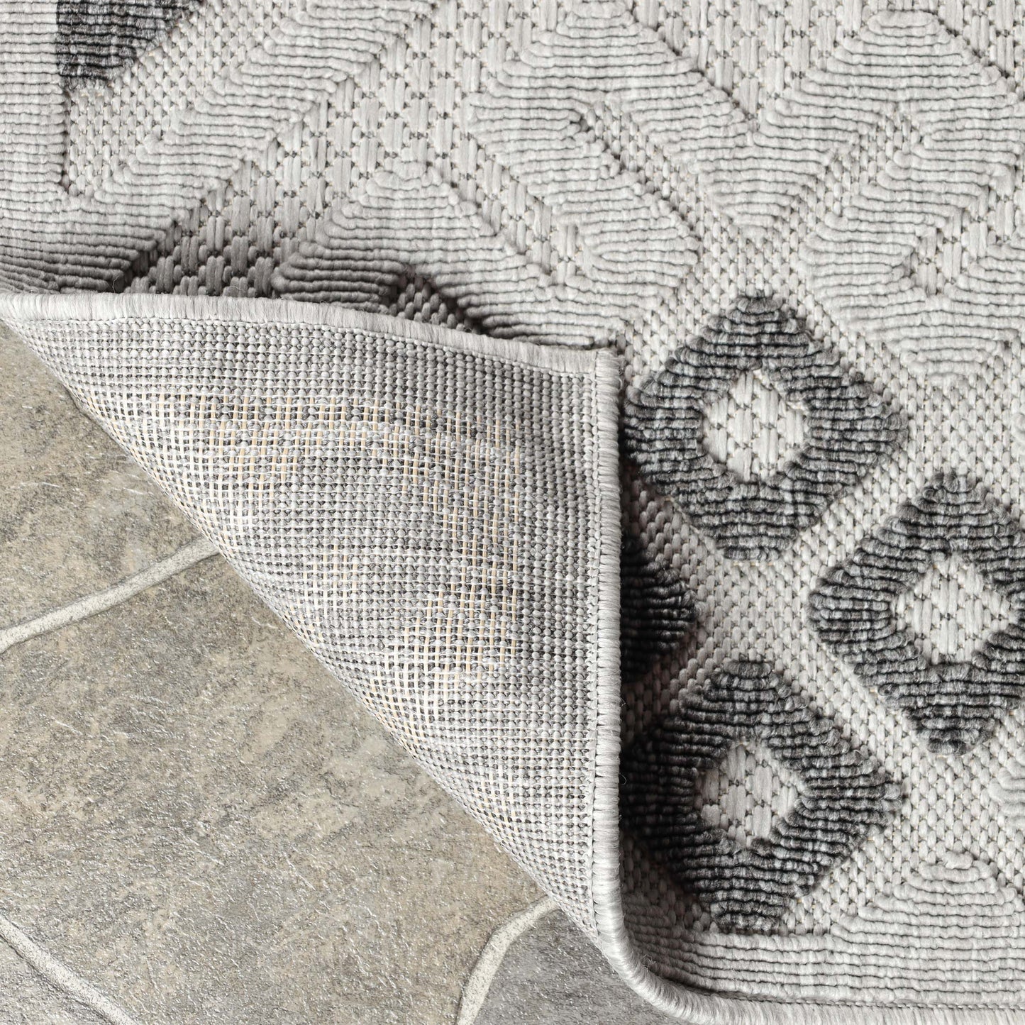 Sterling Modern Geometric Diamonds Indoor/Outdoor Area Rug - Slate