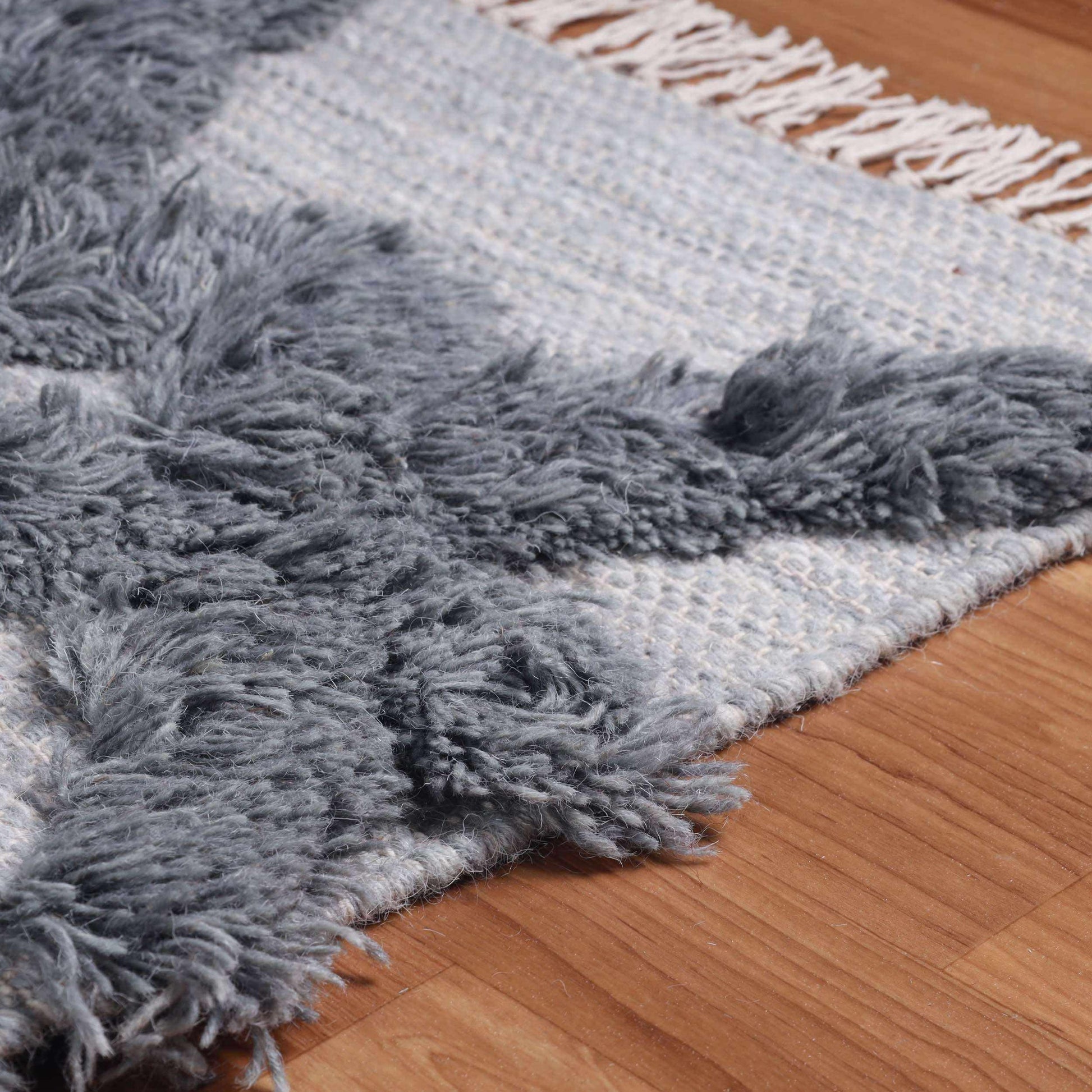  Superior Bohemian Wool Geometric Medallion Fringe Indoor Area or Runner Rug - Silver-Grey