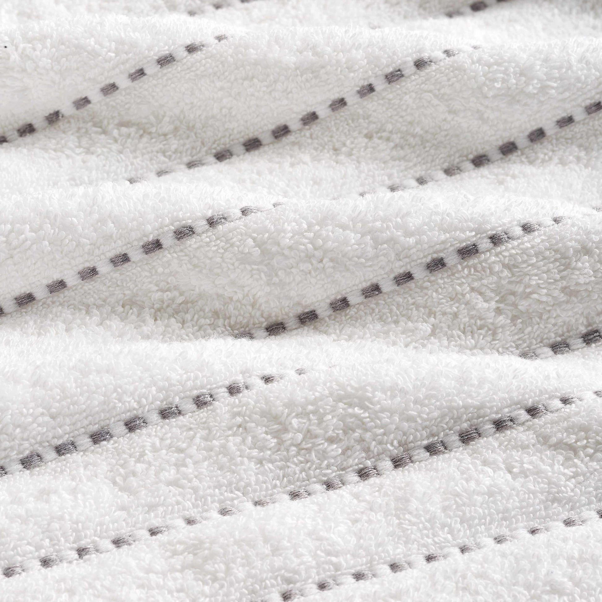  Traditional Organic Wave 650 GSM 16- Pieces Towel Set -Silver