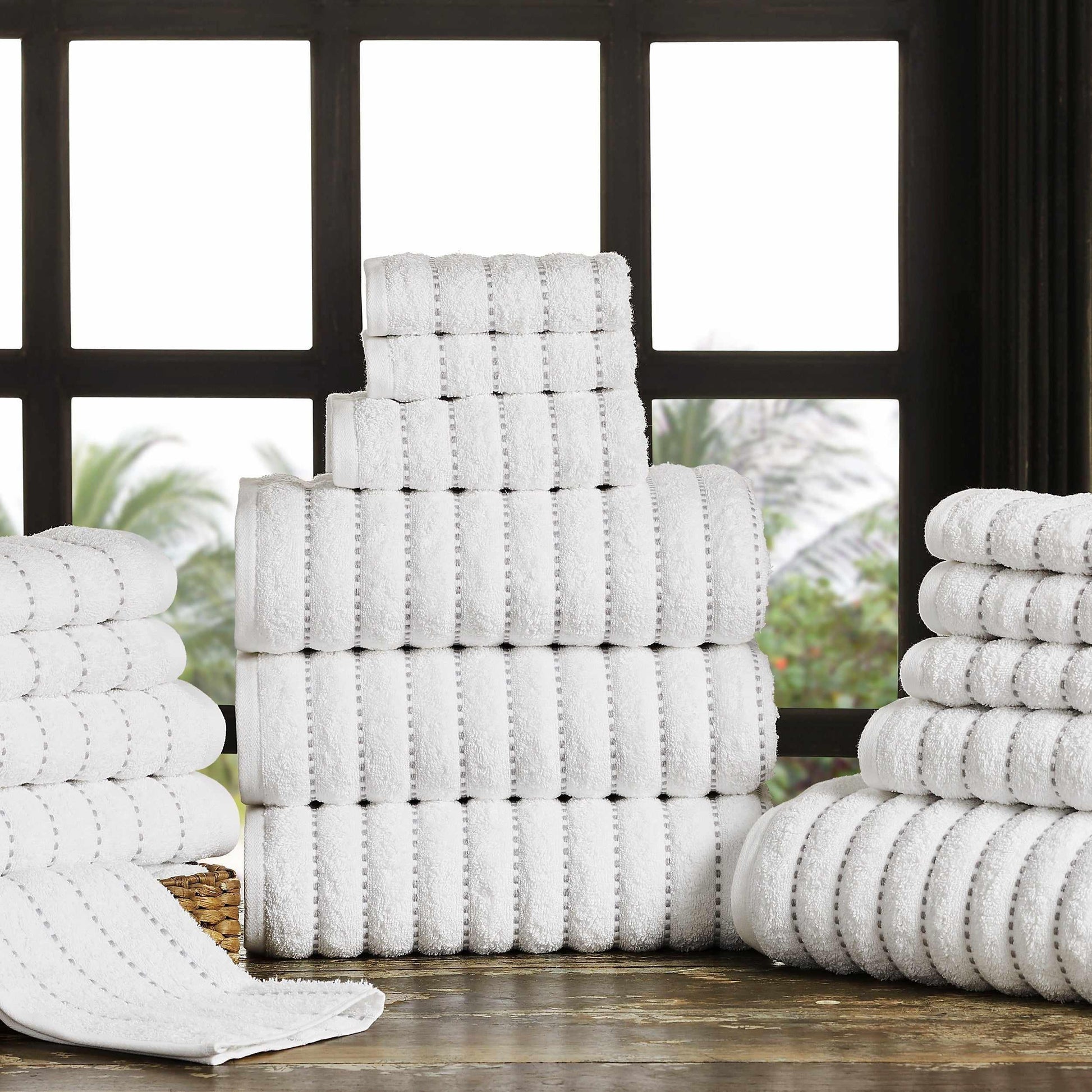Traditional Organic Wave 650 GSM 16- Pieces Towel Set - Black