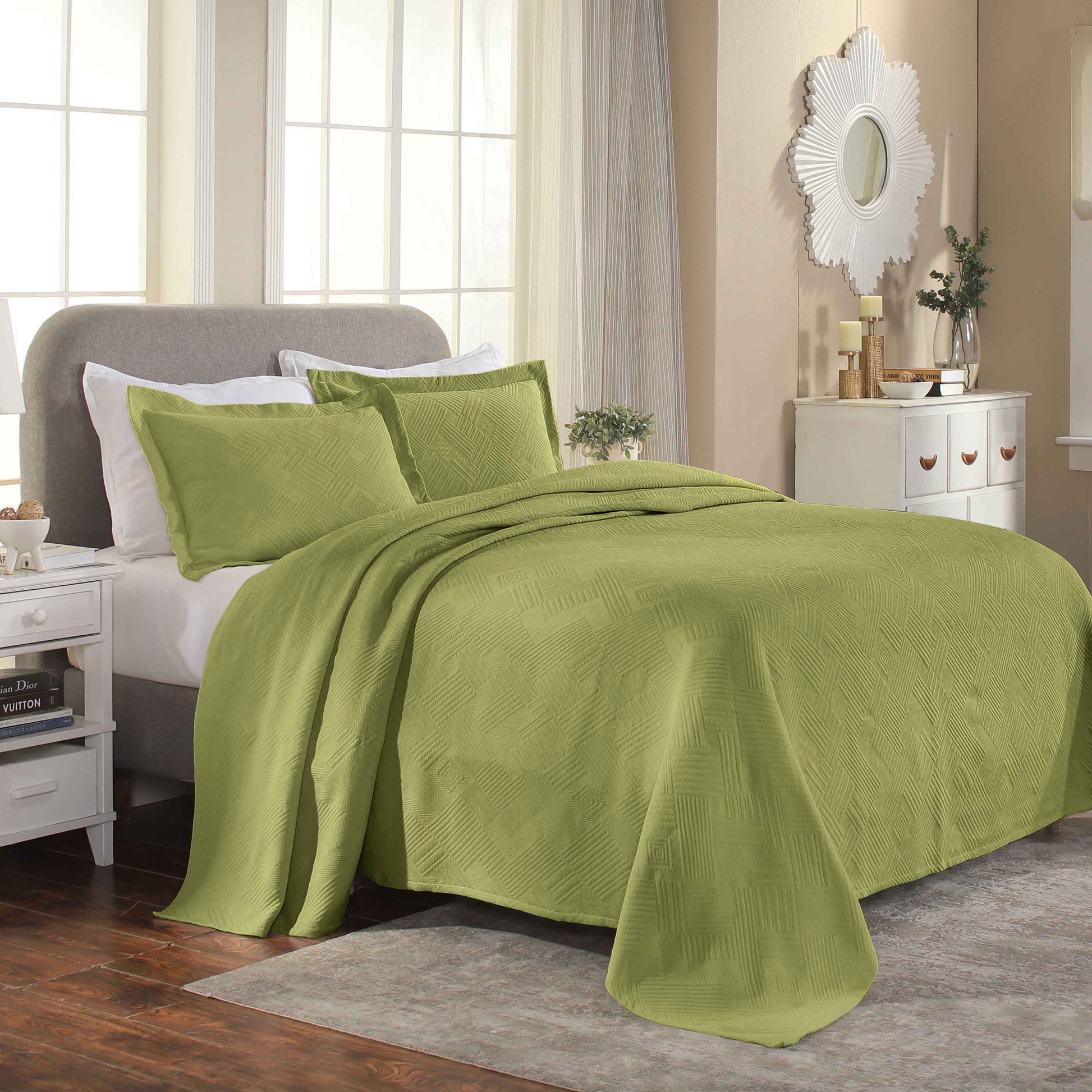 Cotton Jacquard Matelassé Scalloped Geometric Fret Bedspread Set - Sweetpeal