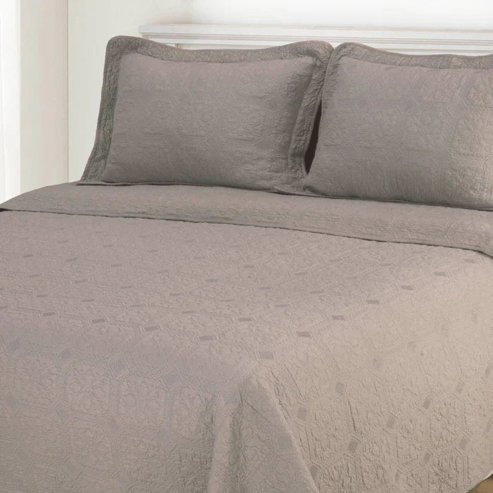 Corrington Fine Stitch Cotton Quilt Set -Taupe