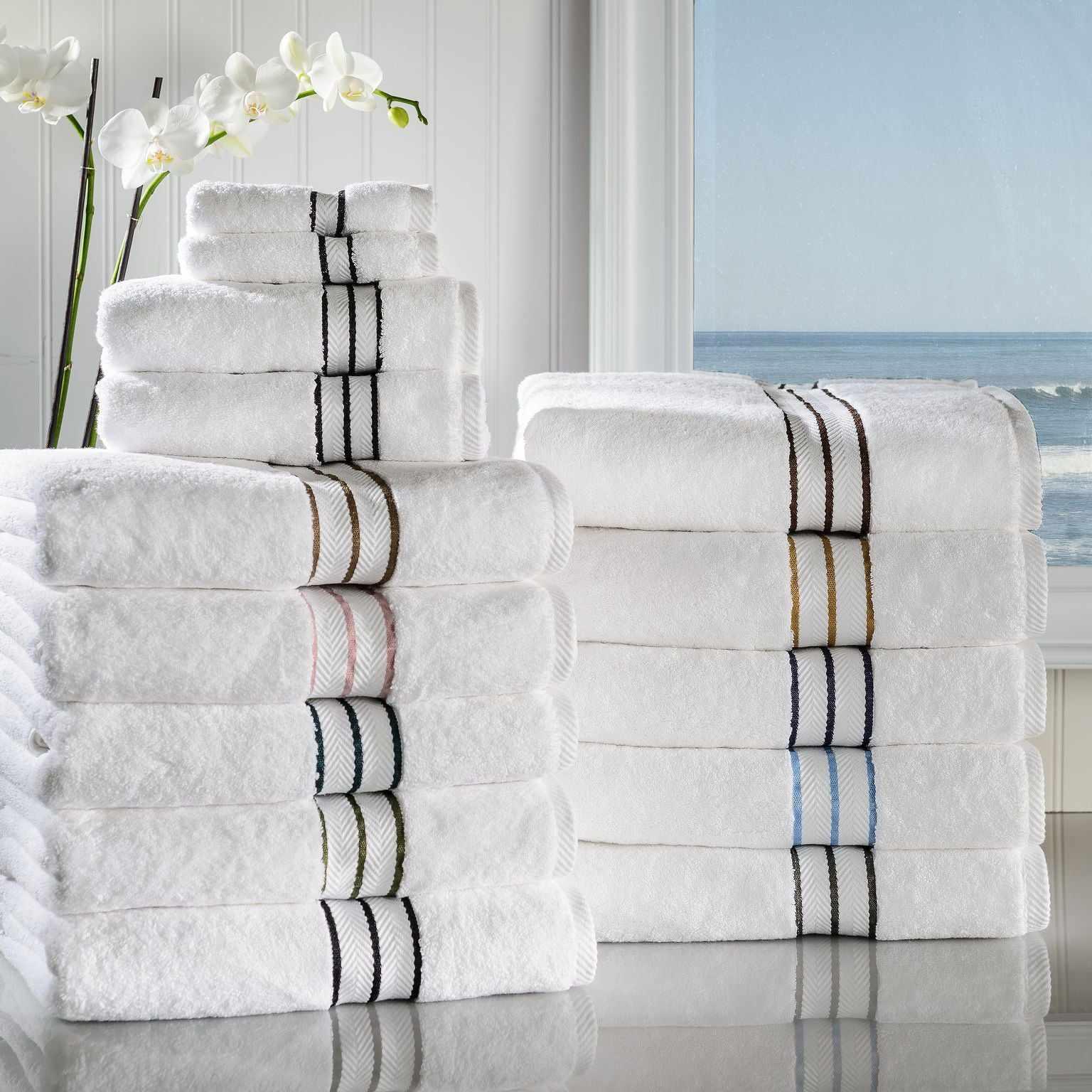  Traditional Organic Wave 650 GSM 8- Pieces Towel Set - White-Black