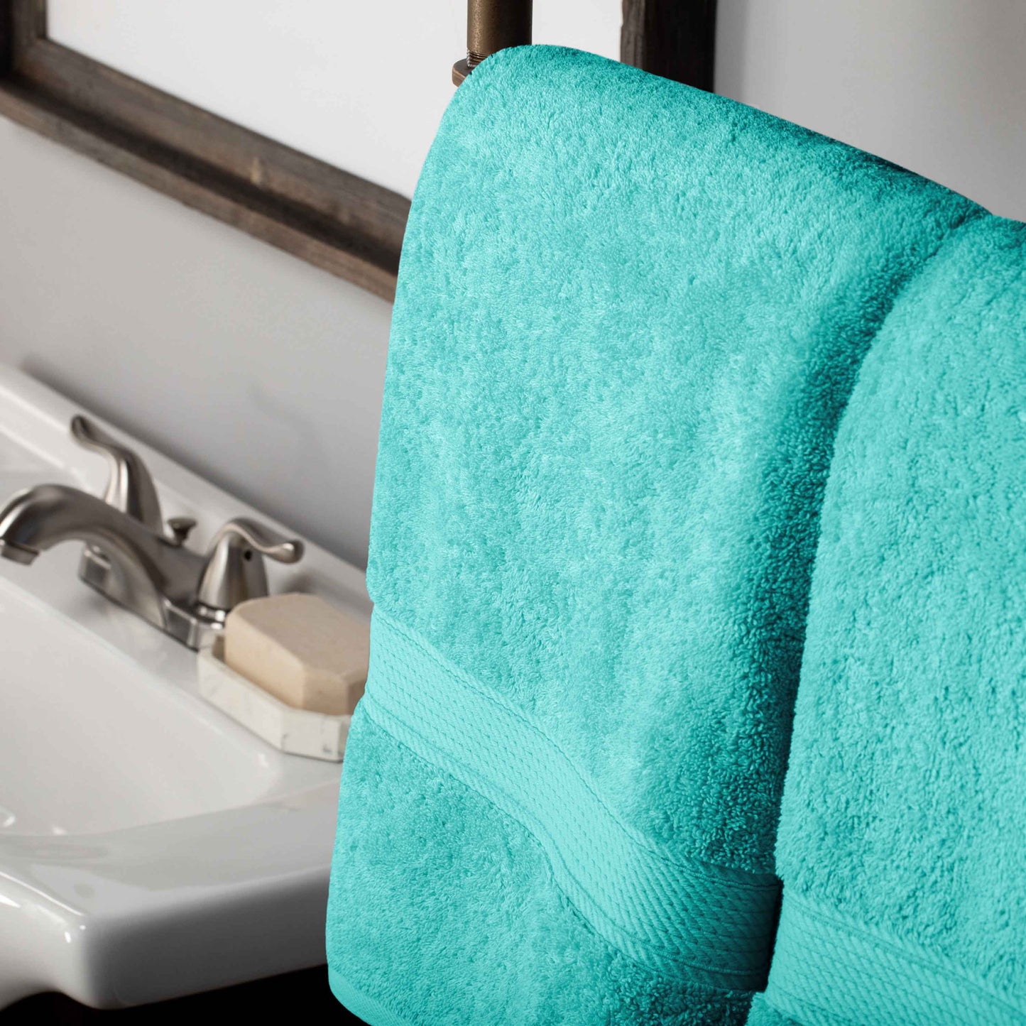 Egyptian Cotton Pile Plush Heavyweight Absorbent Bath Towel (Set of 4) - Turquoise