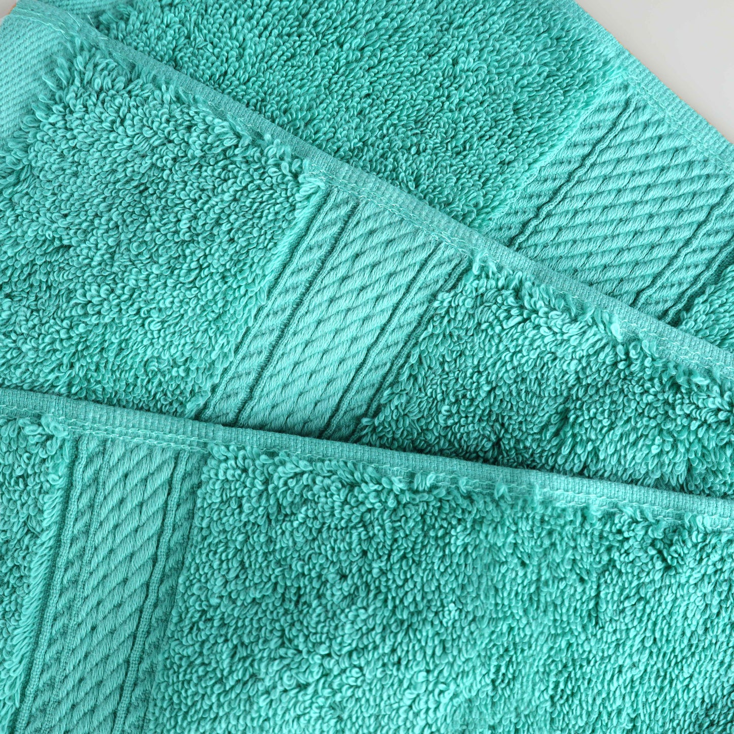 Egyptian Cotton Pile Plush Heavyweight Absorbent Bath Towel (Set of 4) - Turquoise