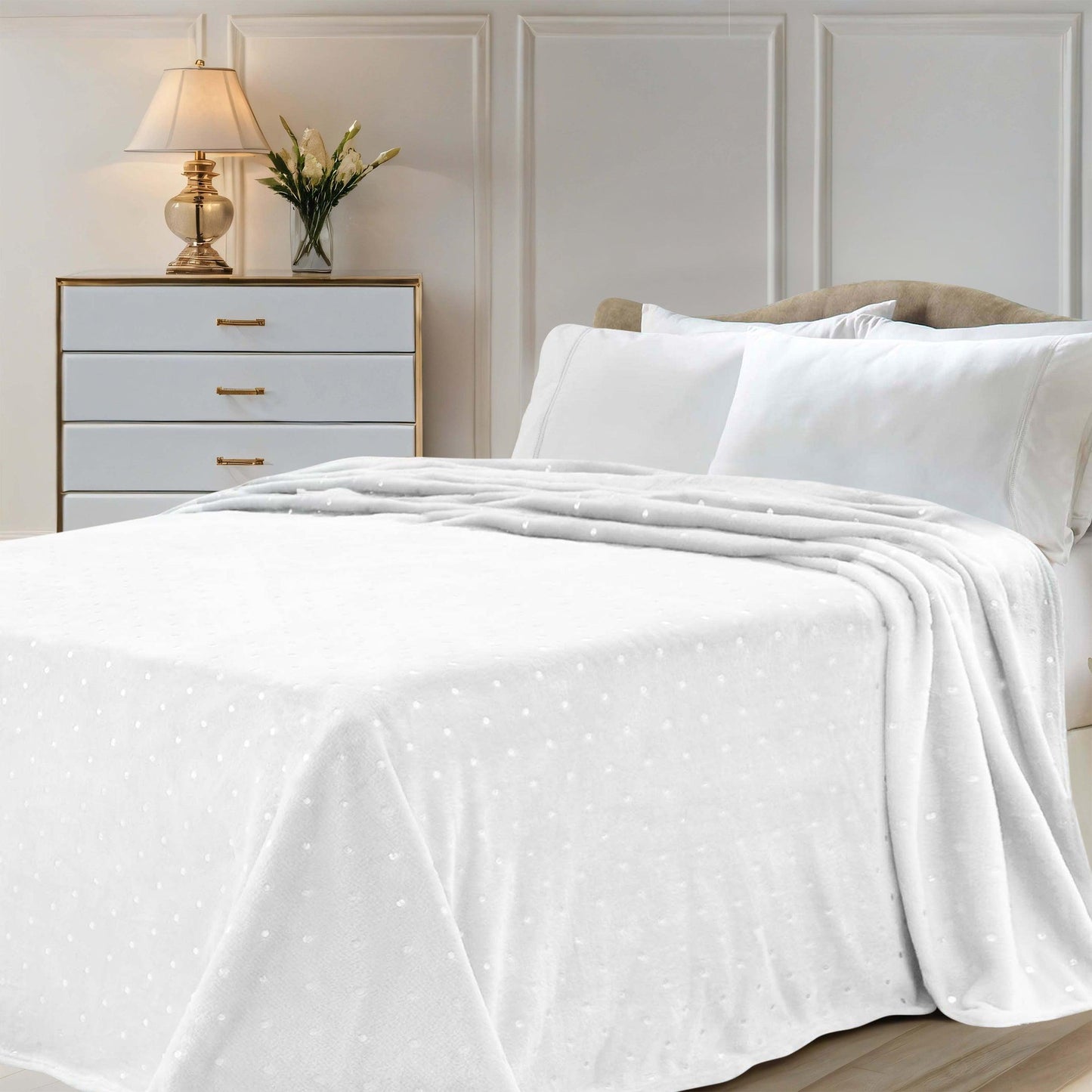 Fleece Plush Medium Weight Fluffy Soft Decorative Blanket Or Throw