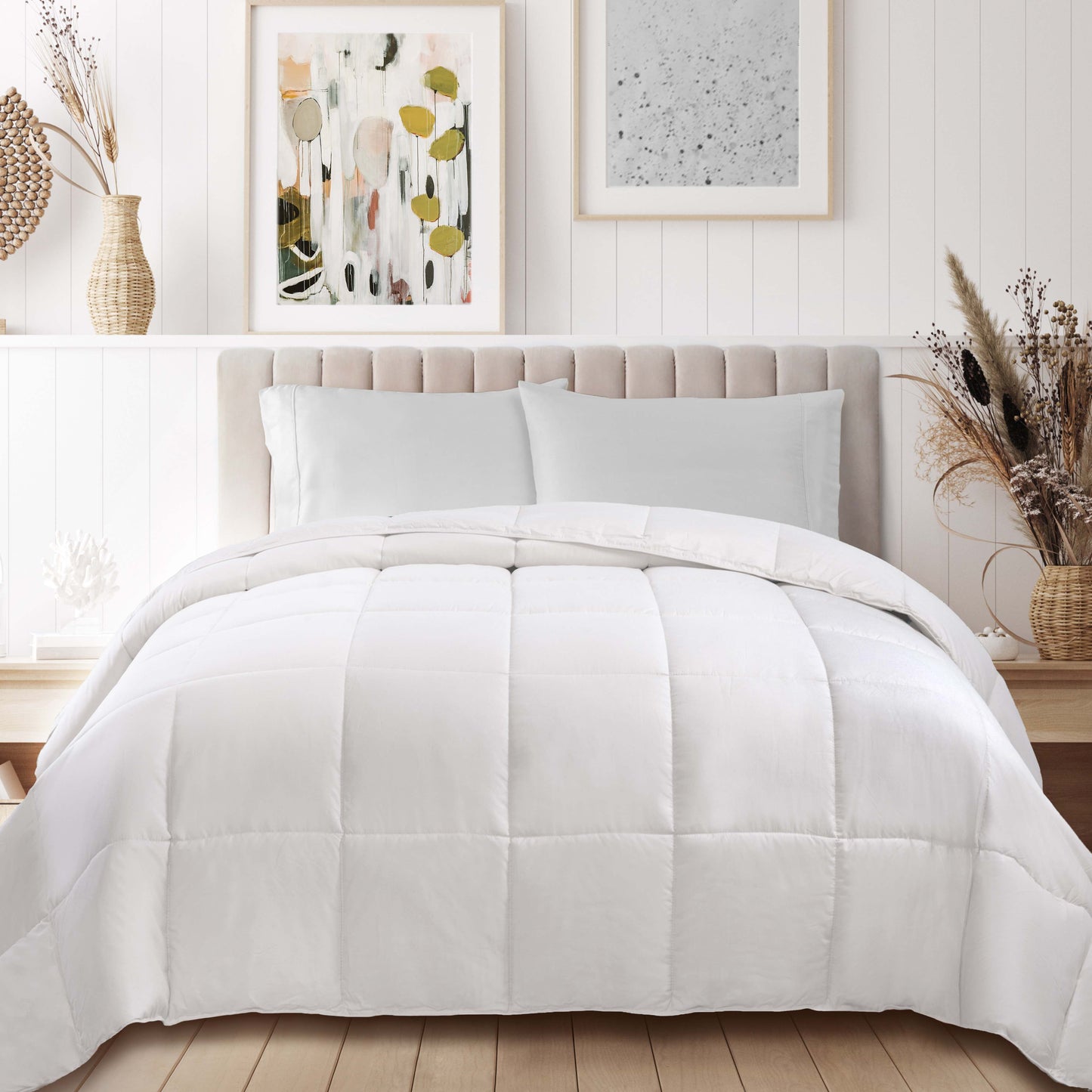 Classic All-Season Reversible Down Alternative Comforter - White