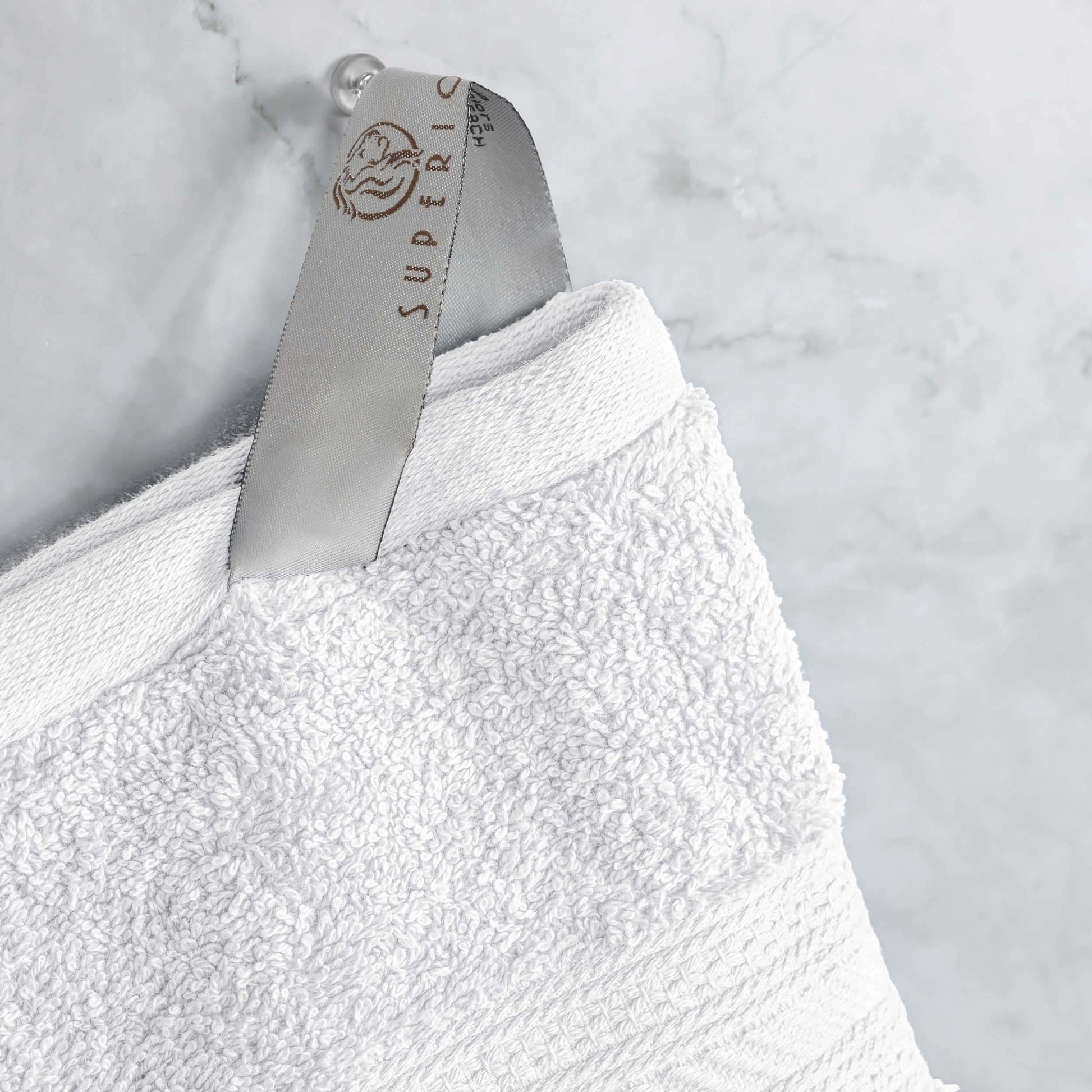 Cotton Heavyweight Absorbent Plush 6 Piece Towel Set - White