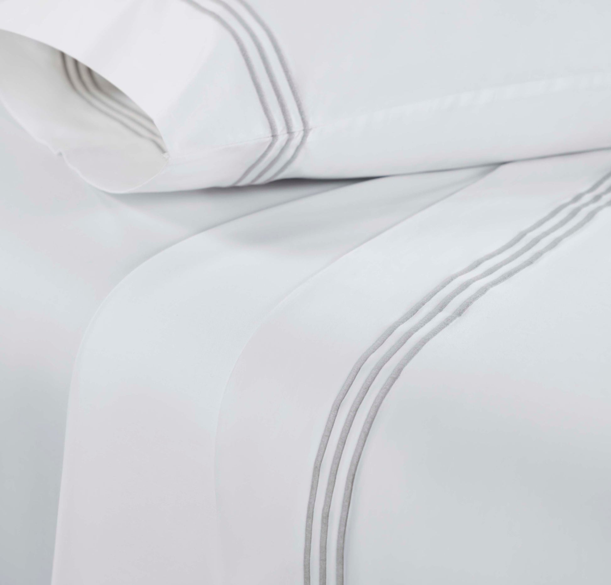 Brandon Cotton Three-Line Embroidered Deep Pocket Bed Sheet Set - White