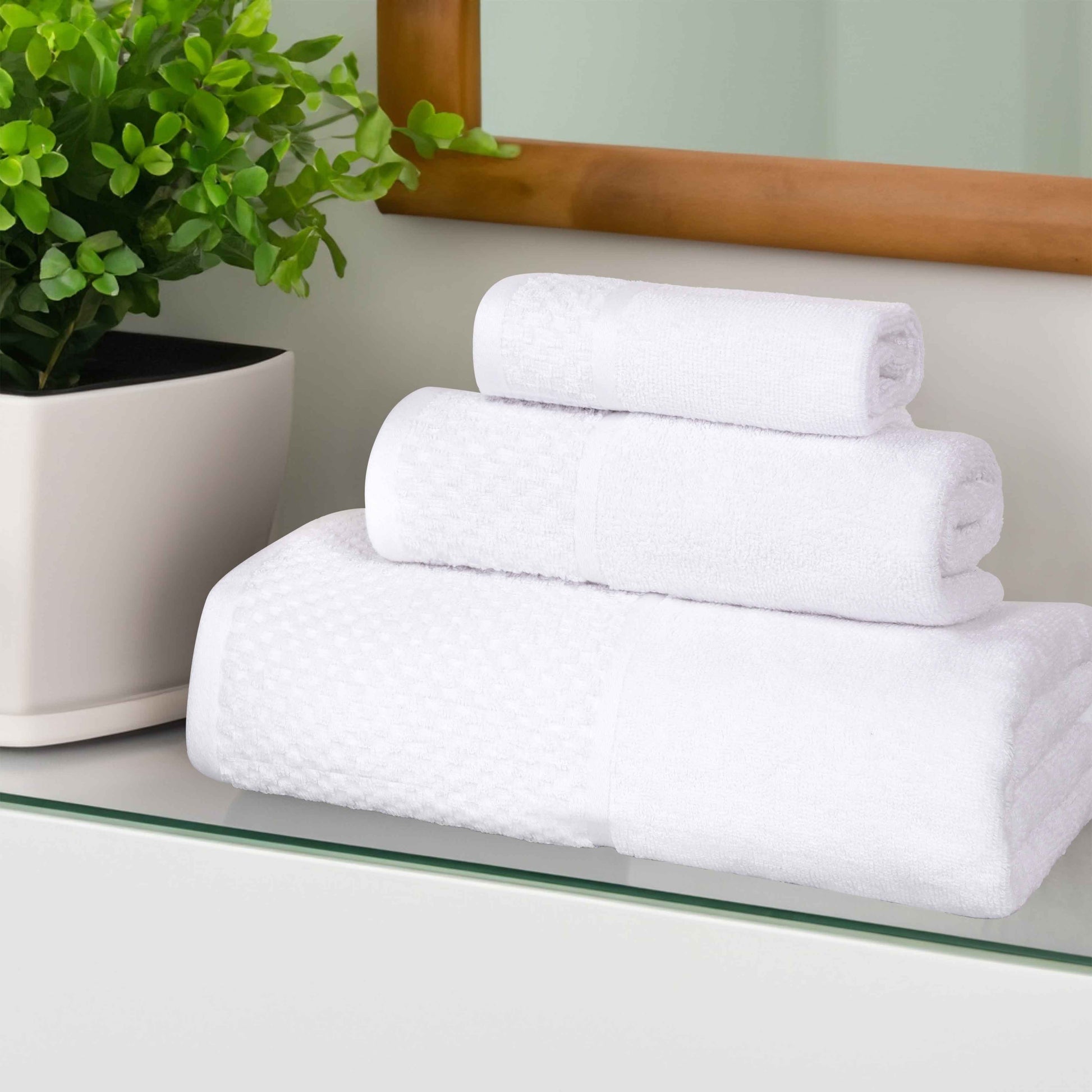 Lodie Cotton Plush Absorbent Jacquard Solid 3 Piece Assorted Towel Set - White