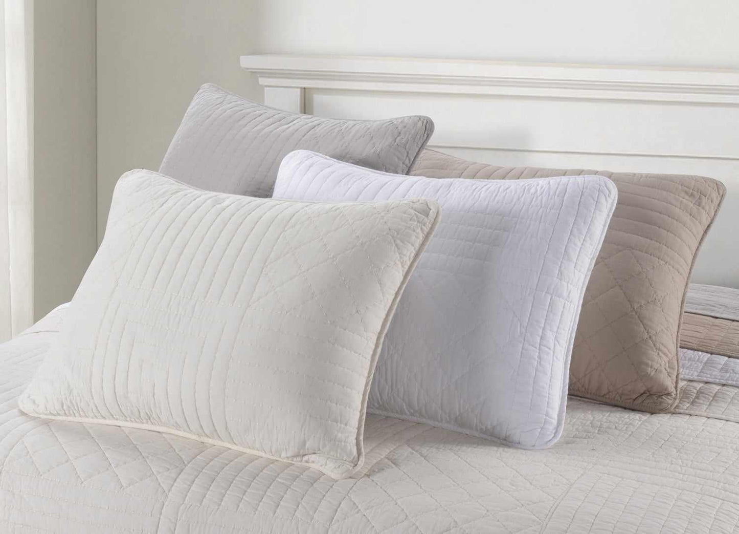 Williams Modern Farmhouse Cotton Geometric Reversible Quilt and Sham Set - Ivory