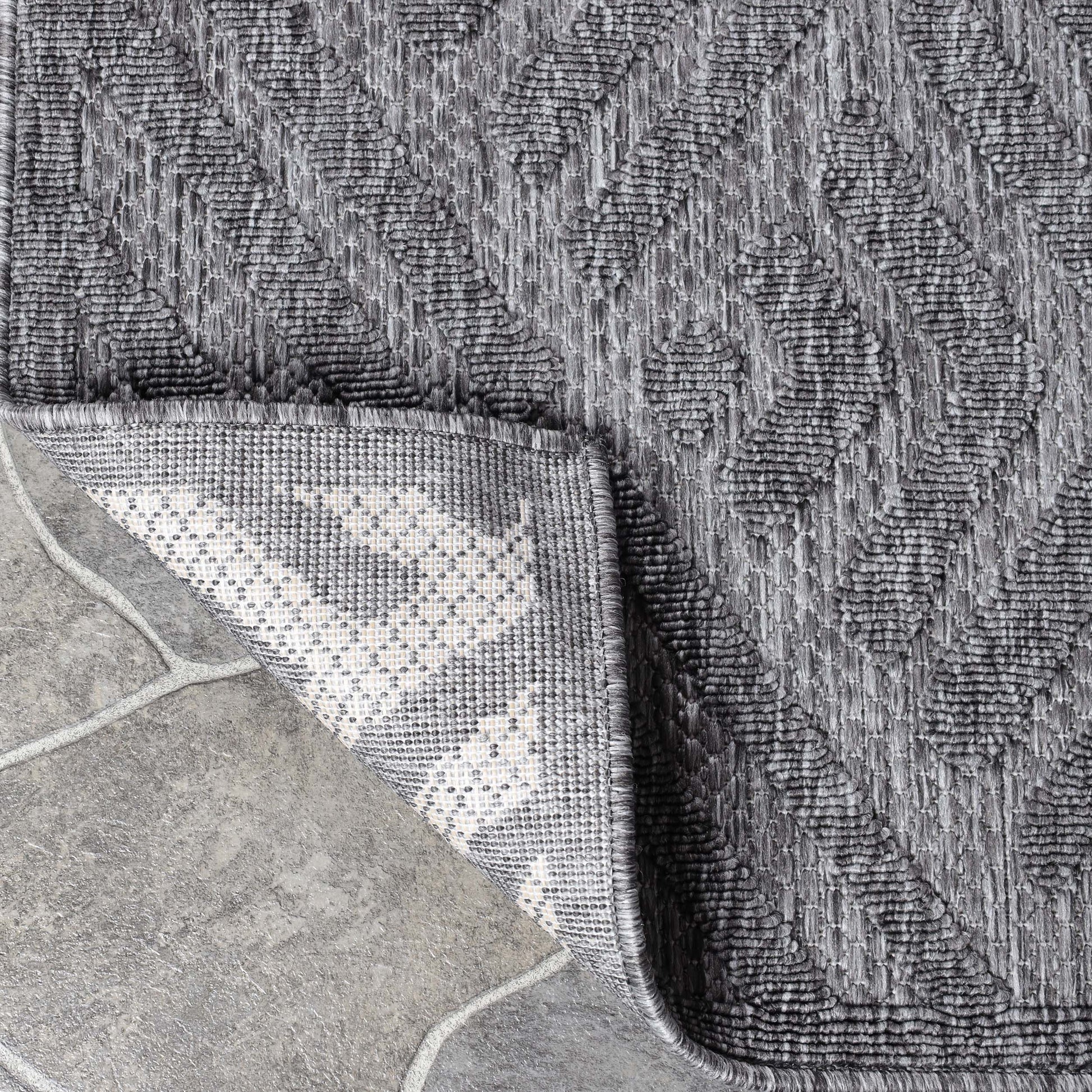 Wynn Modern Geometric Abstract Indoor/Outdoor Area Rug - Grey
