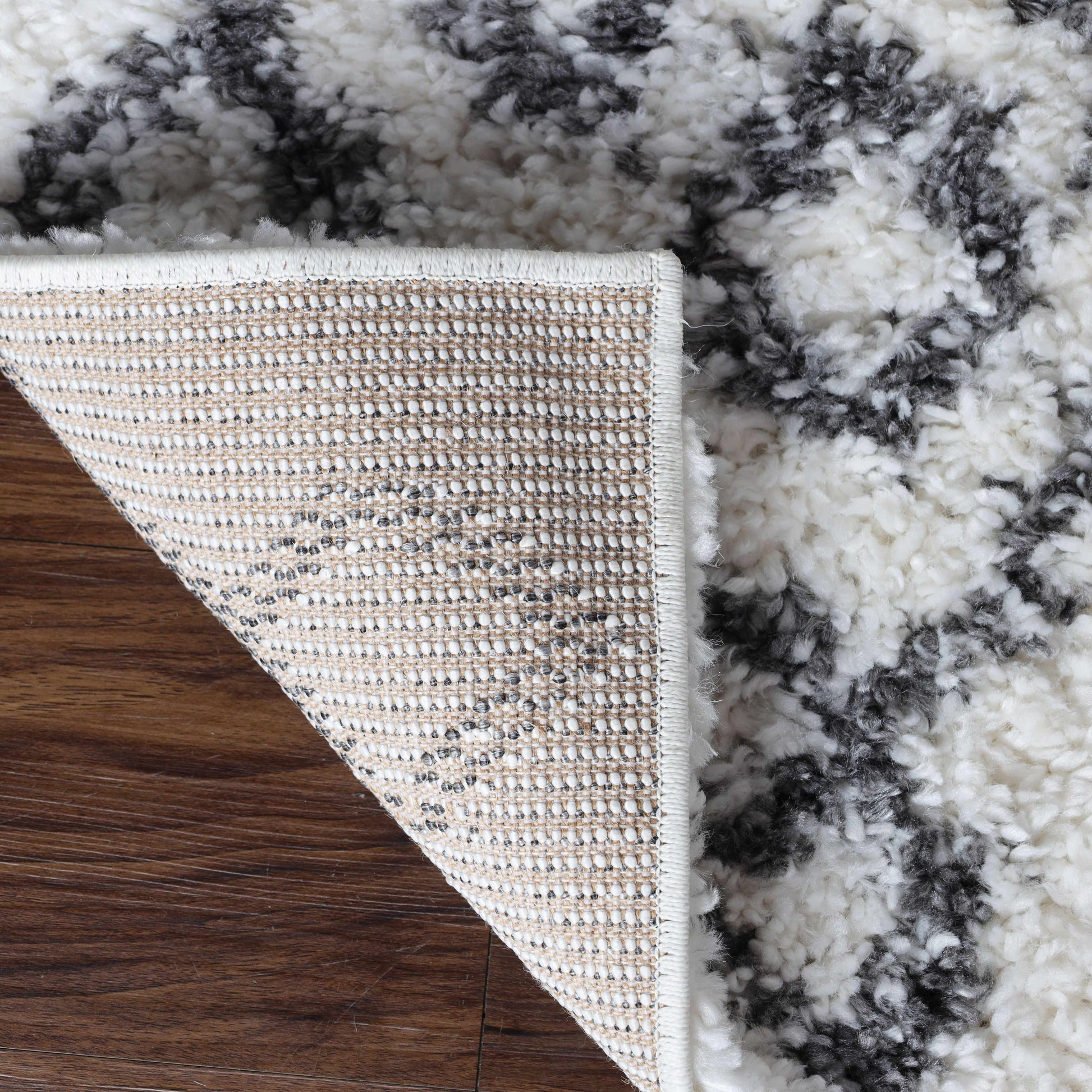  Superior Boho Geometric Diamonds Indoor Plush Shag Area Rug - Black-Cream