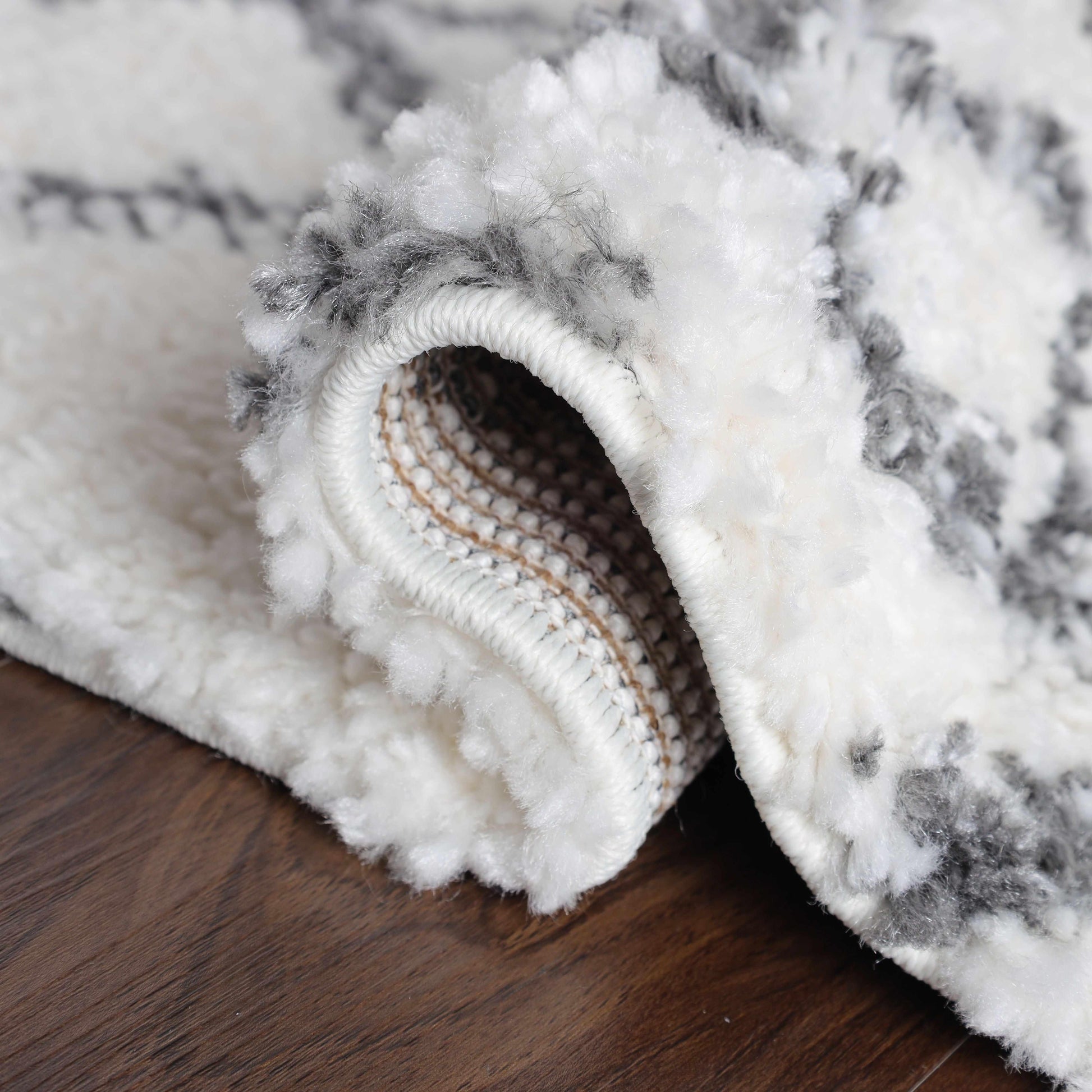 Superior Boho Geometric Diamonds Indoor Plush Shag Area Rug - Black-Cream