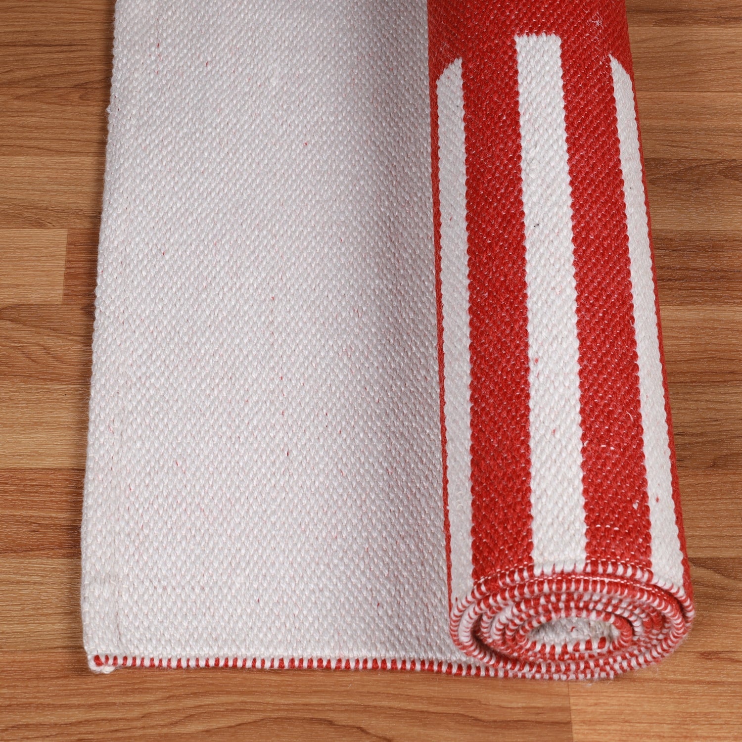  Superior Modern Line Pattern Indoor/ Outdoor Area Rug - Ivory/Red