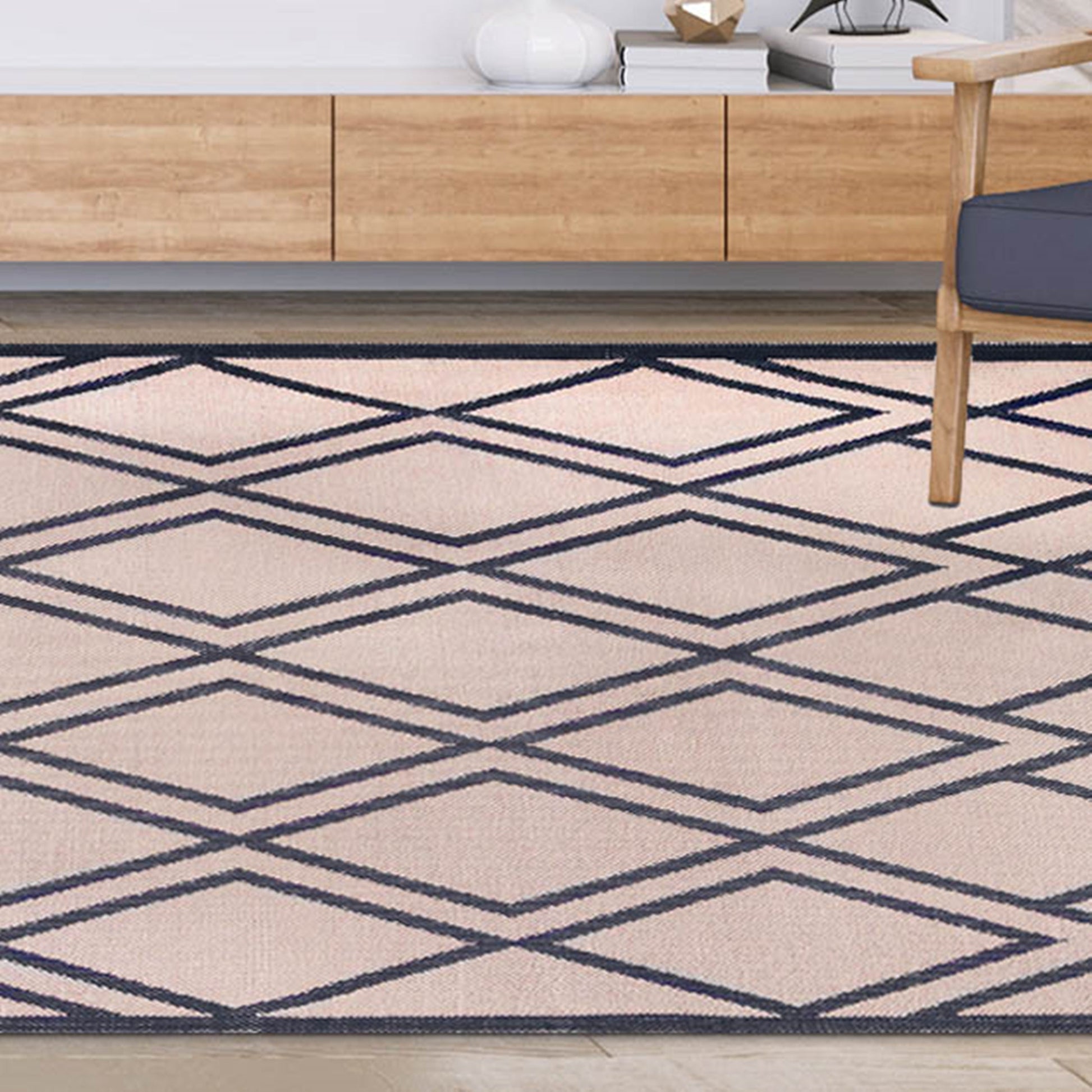 Superior Modern Diamond Lattice Indoor/ Outdoor Area Rug - Beige