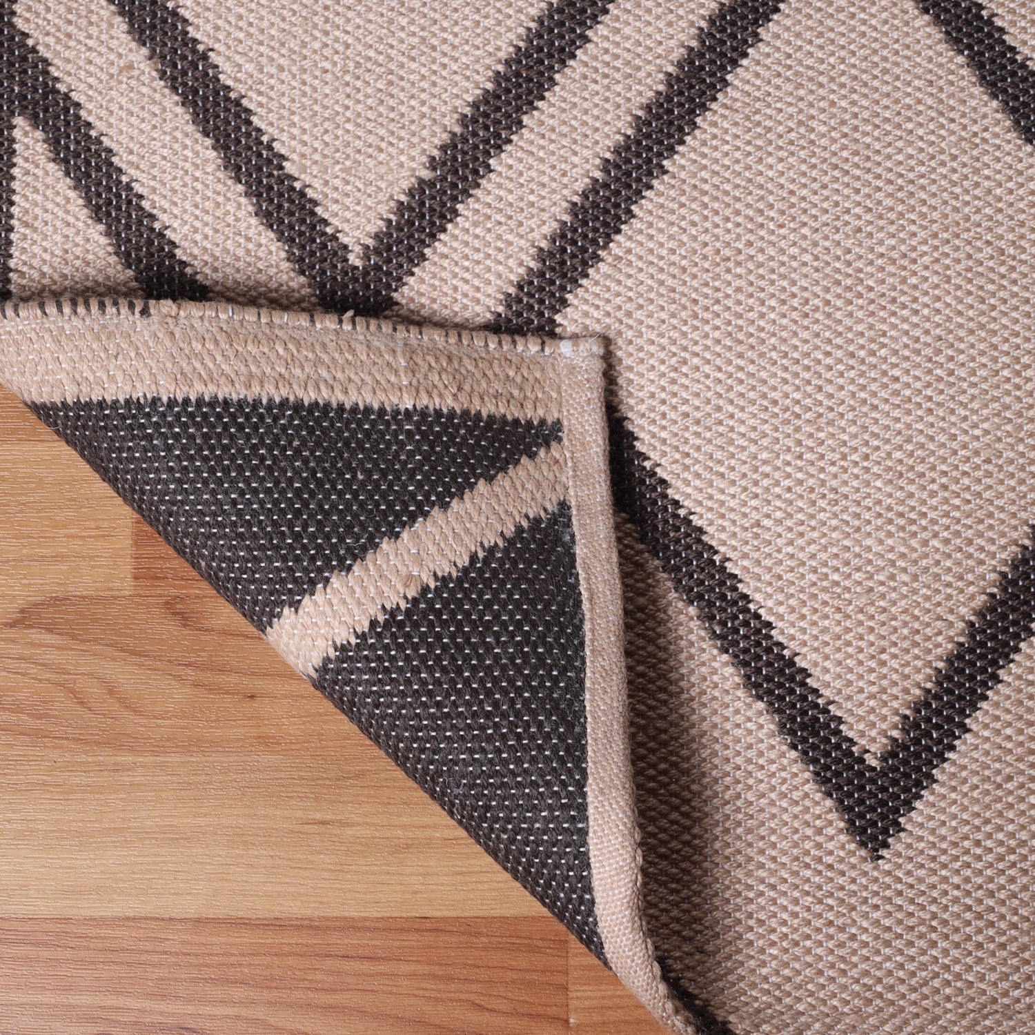  Superior Modern Diamond Lattice Indoor/ Outdoor Area Rug -  Beige