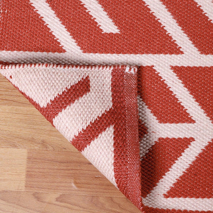 Superior Contemporary Geometric Arrow Pattern Indoor/ Outdoor Area Rug - Rust