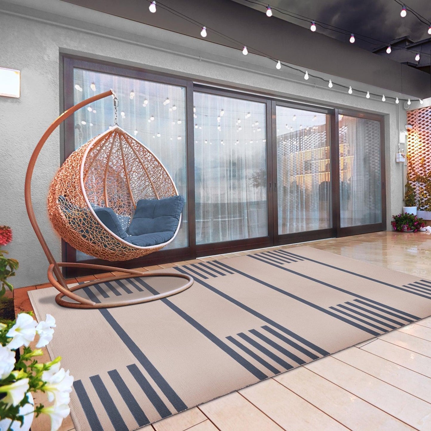  Superior Modern Line Pattern Indoor/ Outdoor Area Rug - Beige
