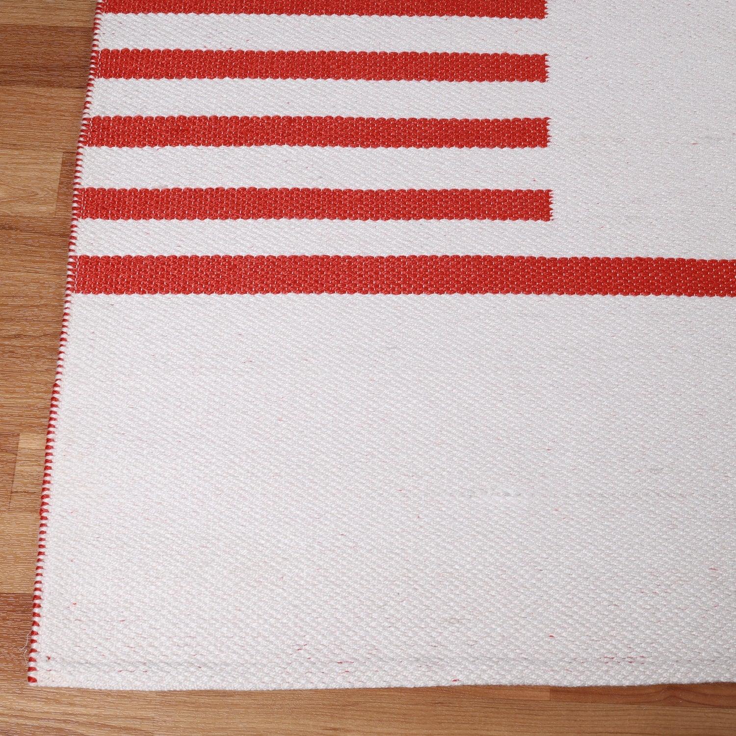  Superior Modern Line Pattern Indoor/ Outdoor Area Rug - Ivory/Red