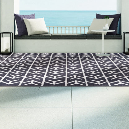 Superior Contemporary Geometric Arrow Pattern Indoor/ Outdoor Area Rug - Charcoal