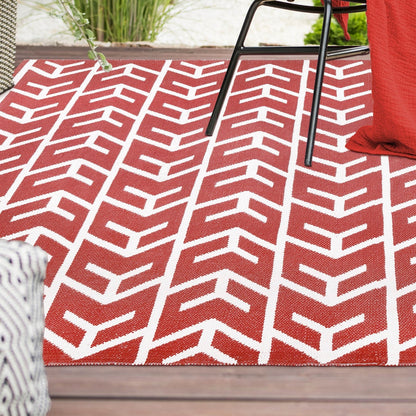 Superior Contemporary Geometric Arrow Pattern Indoor/ Outdoor Area Rug - Rust