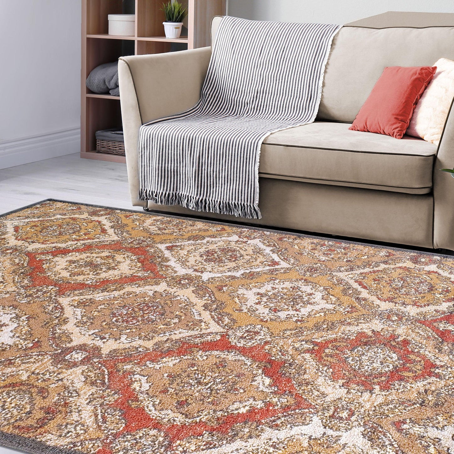  Superior Hayden Baroque Medallion Trellis Area Rug - Cream