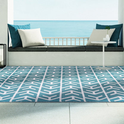 Superior Contemporary Geometric Arrow Pattern Indoor/ Outdoor Area Rug - Teal
