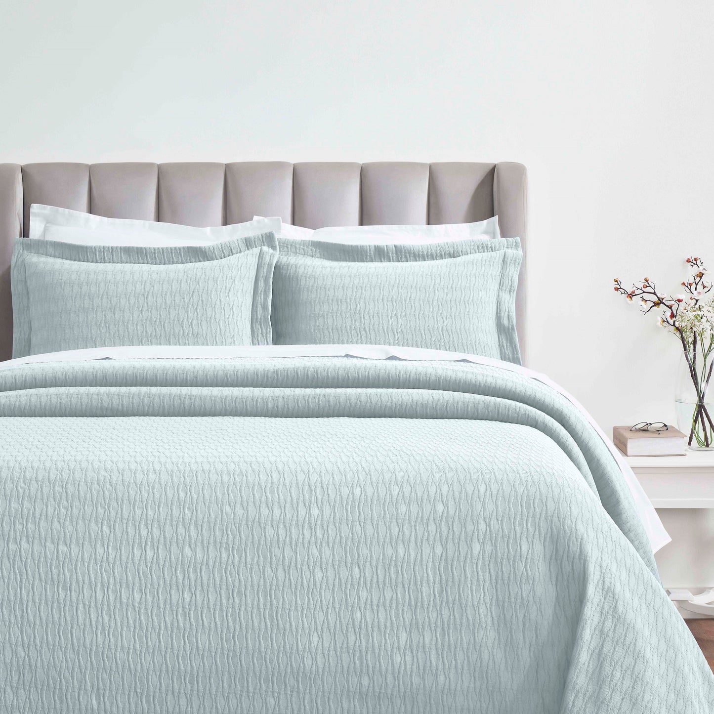 Superior Calvert Cotton Matelasse Weave Diamond Lattice Bedspread Set