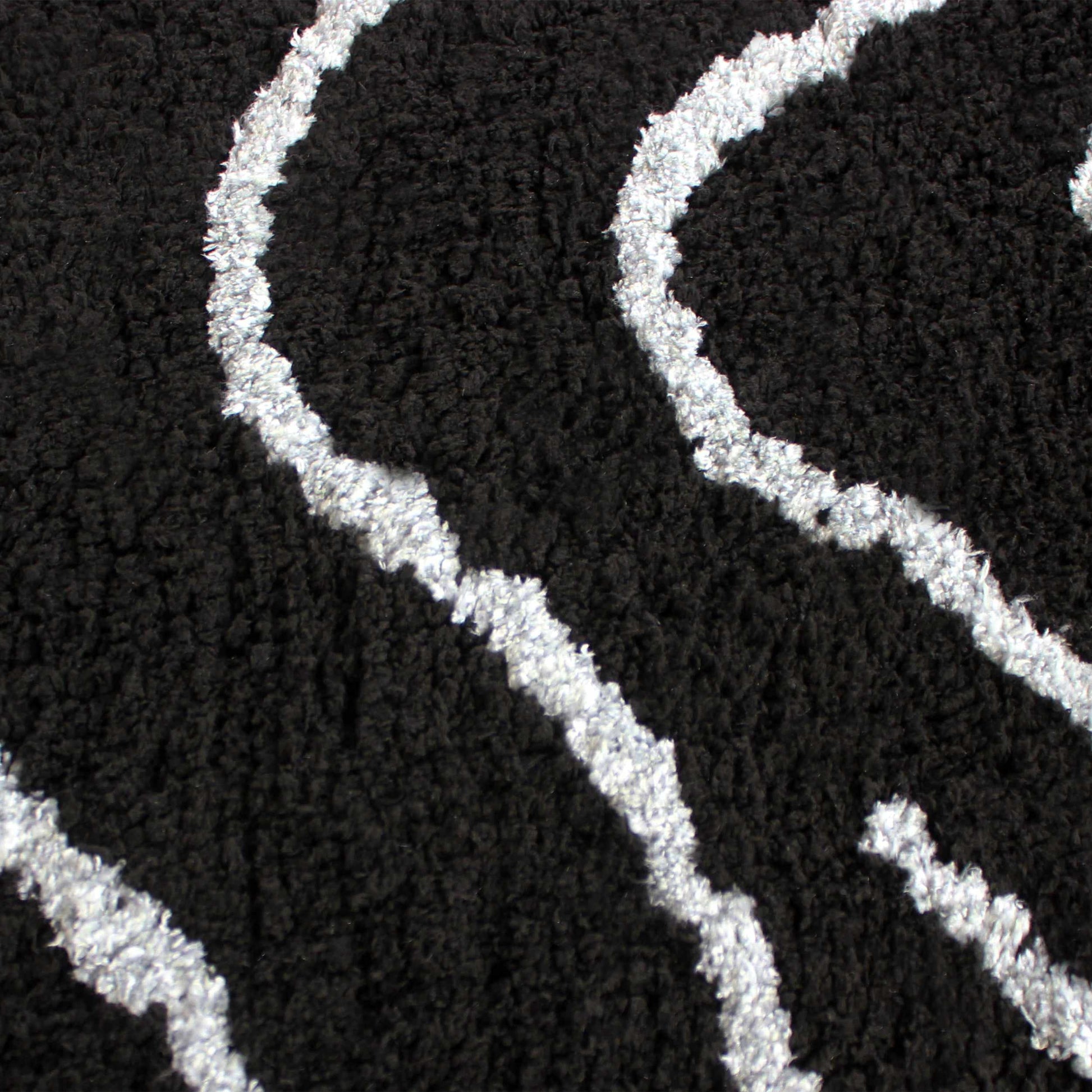 Superior Carleton Modern Handwoven Shag Area Rug - Black/Silver