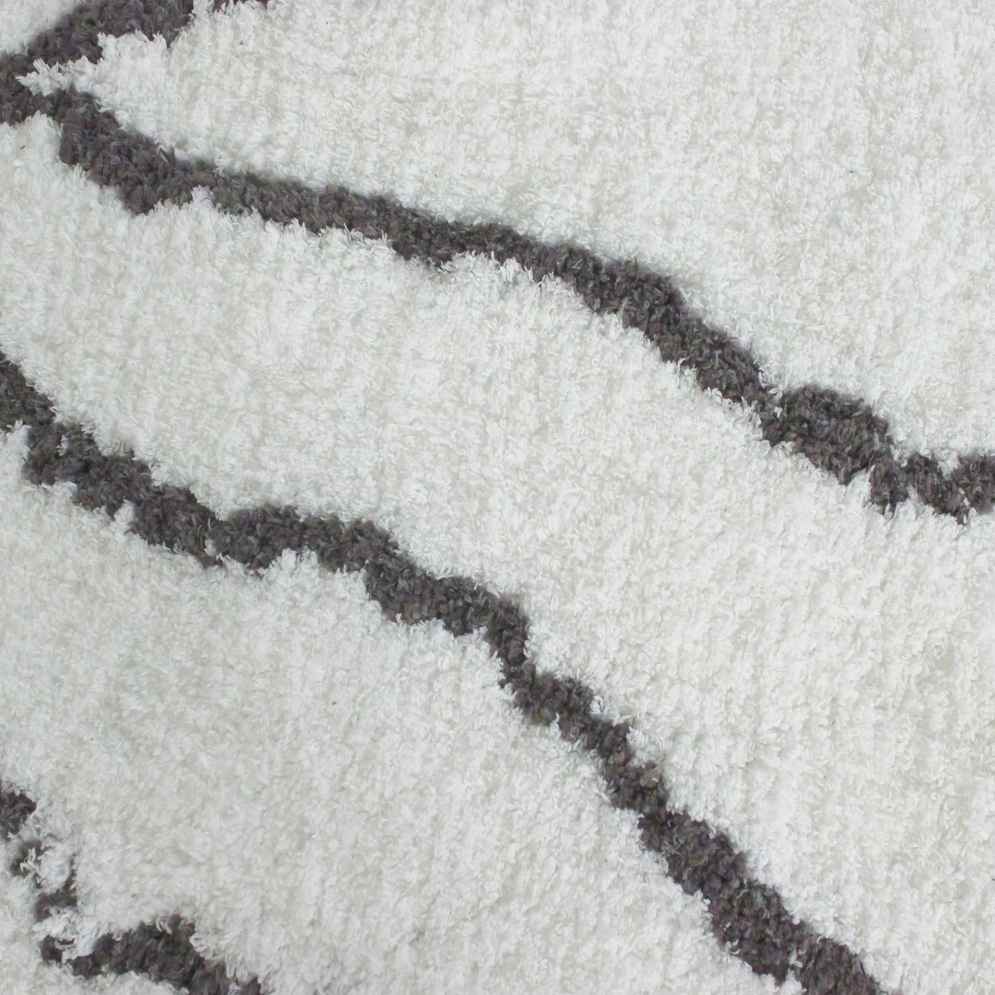 Superior Carleton Modern Handwoven Shag Area Rug - White/Grey