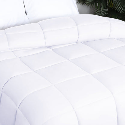 Superior Solid All Season Down Alternative Microfiber Comforter - White